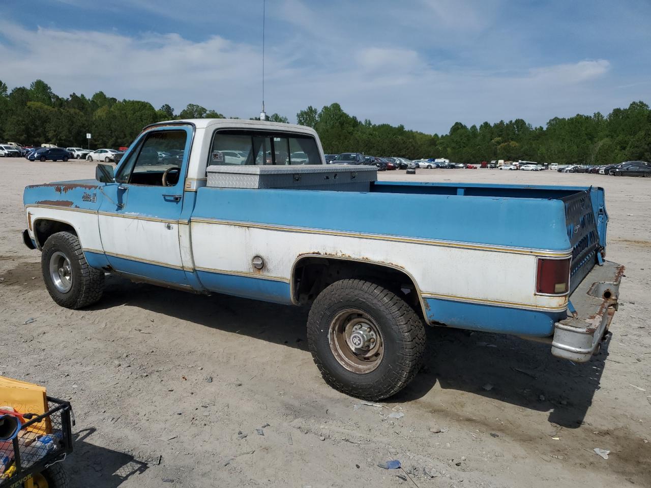 1977 Gmc Sierra Two Tone vin: TKR147F723198