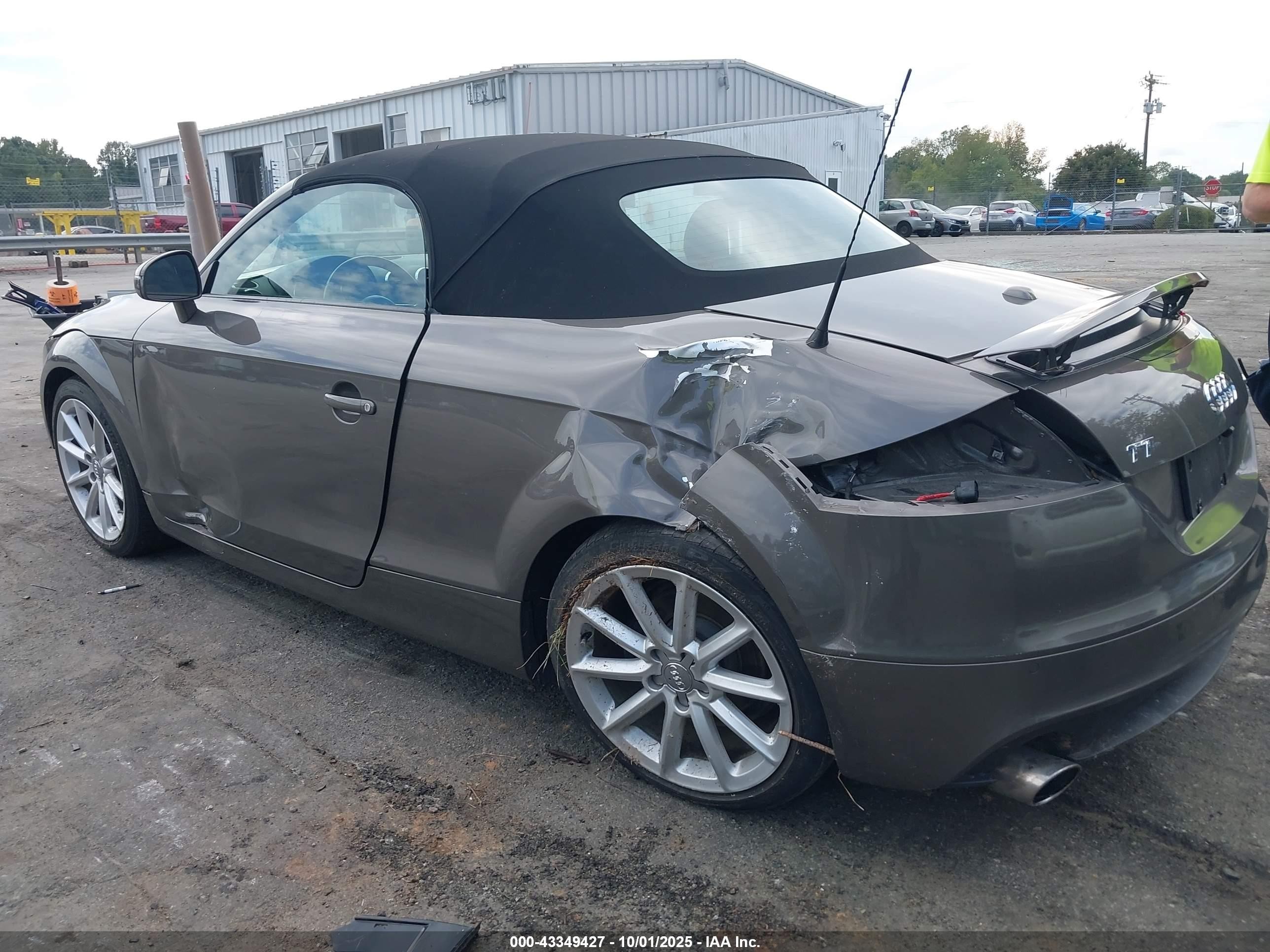 2011 Audi Tt 2.0t Premium Plus Brown vin: TRU4FAFK6B1026166