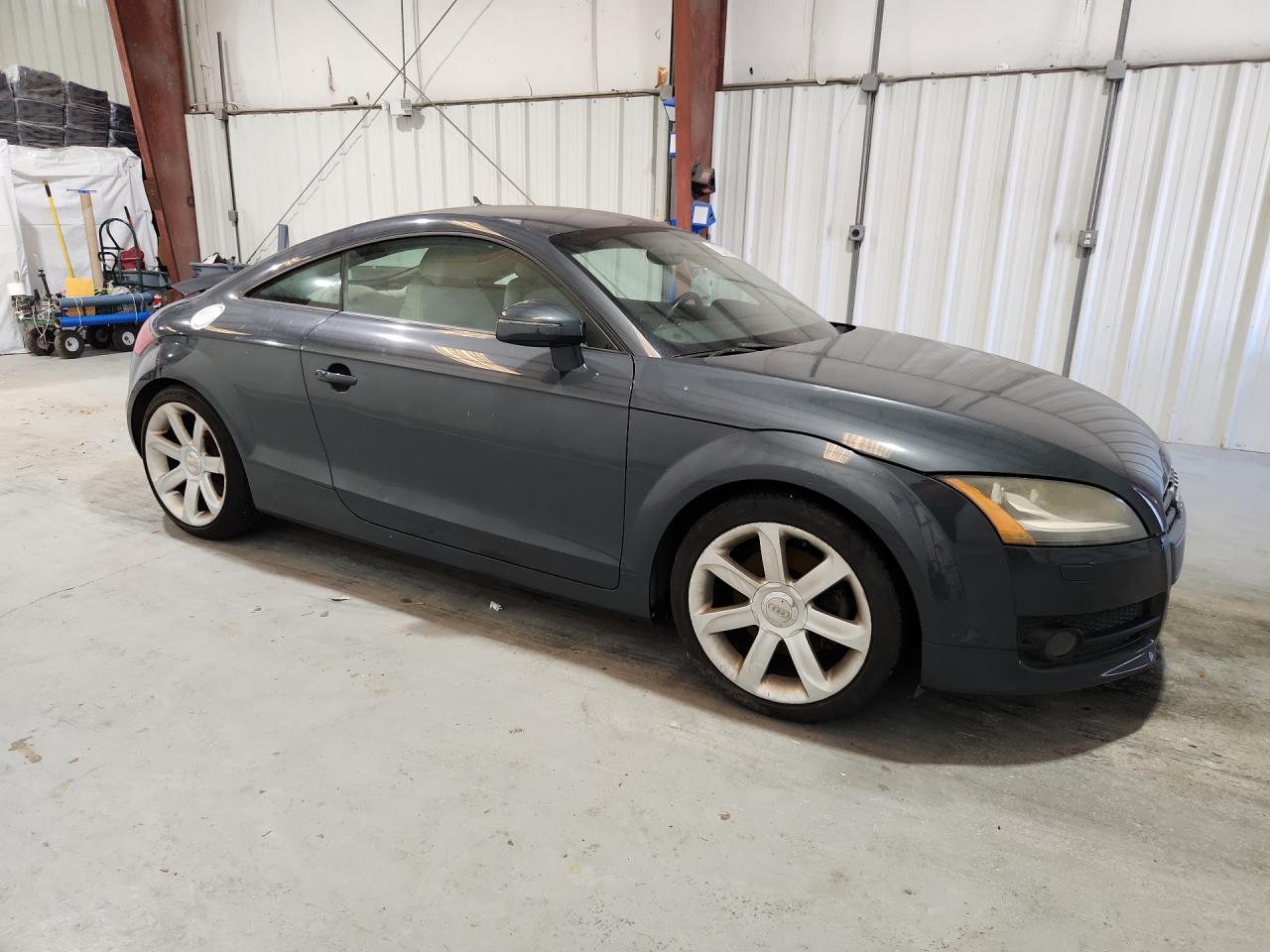 2009 Audi Tt Gray vin: TRUAF38J691018730 Damage: Right Rocker Panel, Dent(S) W/No Paint Dmg, 6 To 7 Inches