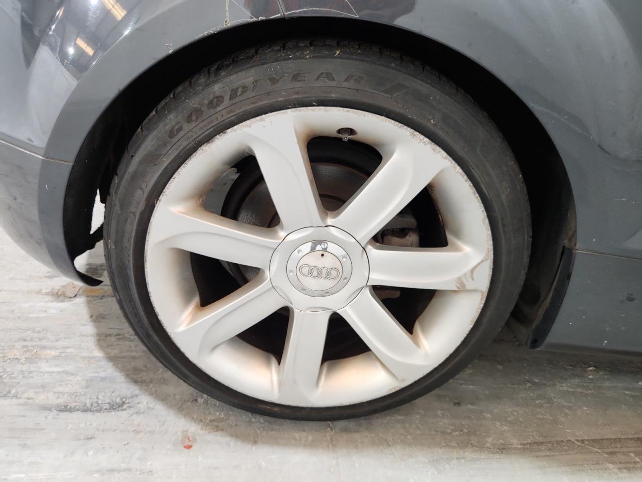 2009 Audi Tt Gray vin: TRUAF38J691018730 Damage: Right Rear Wheel, Curb Rash, > 12 Inches