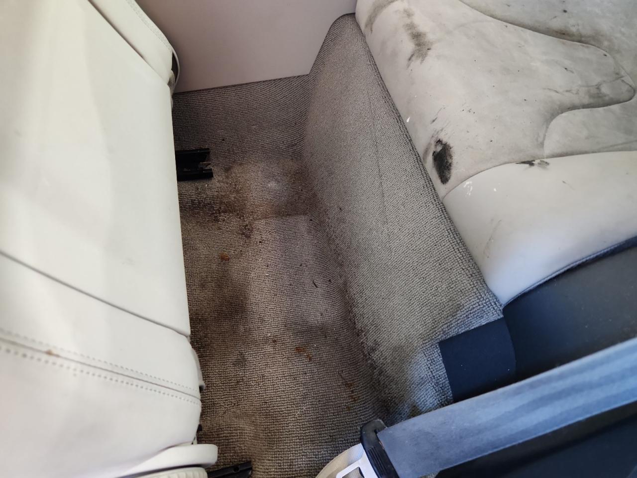 2009 Audi Tt Gray vin: TRUAF38J691018730 Damage: Left Rear Carpet, Stained, Permanent