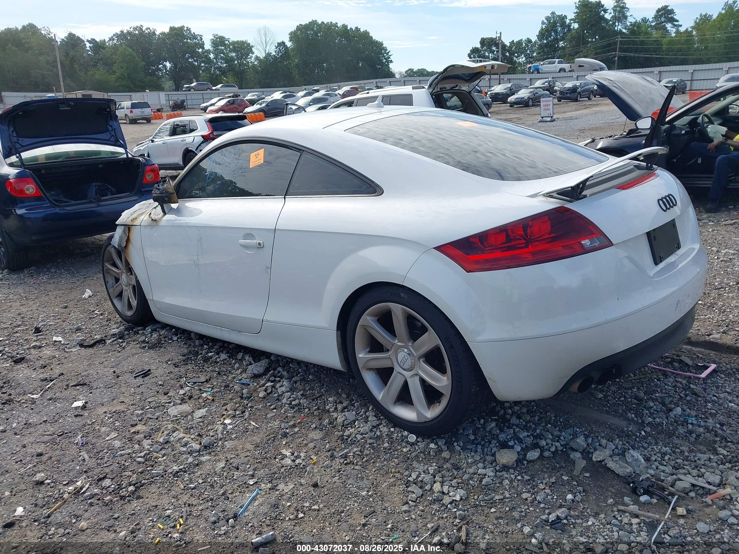 2009 Audi Tt 2.0t White vin: TRUAF38J991021895