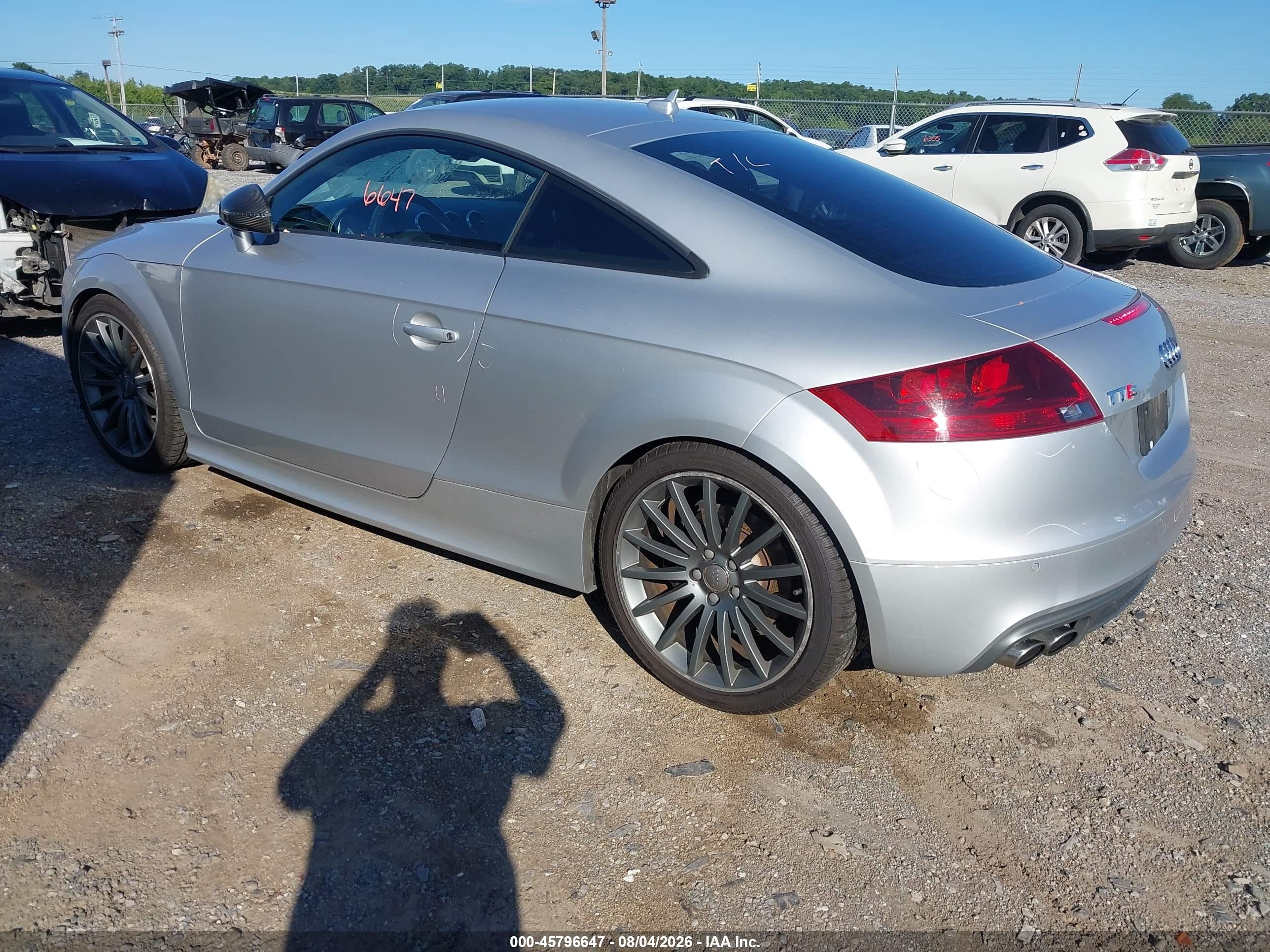 2014 Audi Tts 2.0t Серебряный vin: TRUB1AFK1E1005994