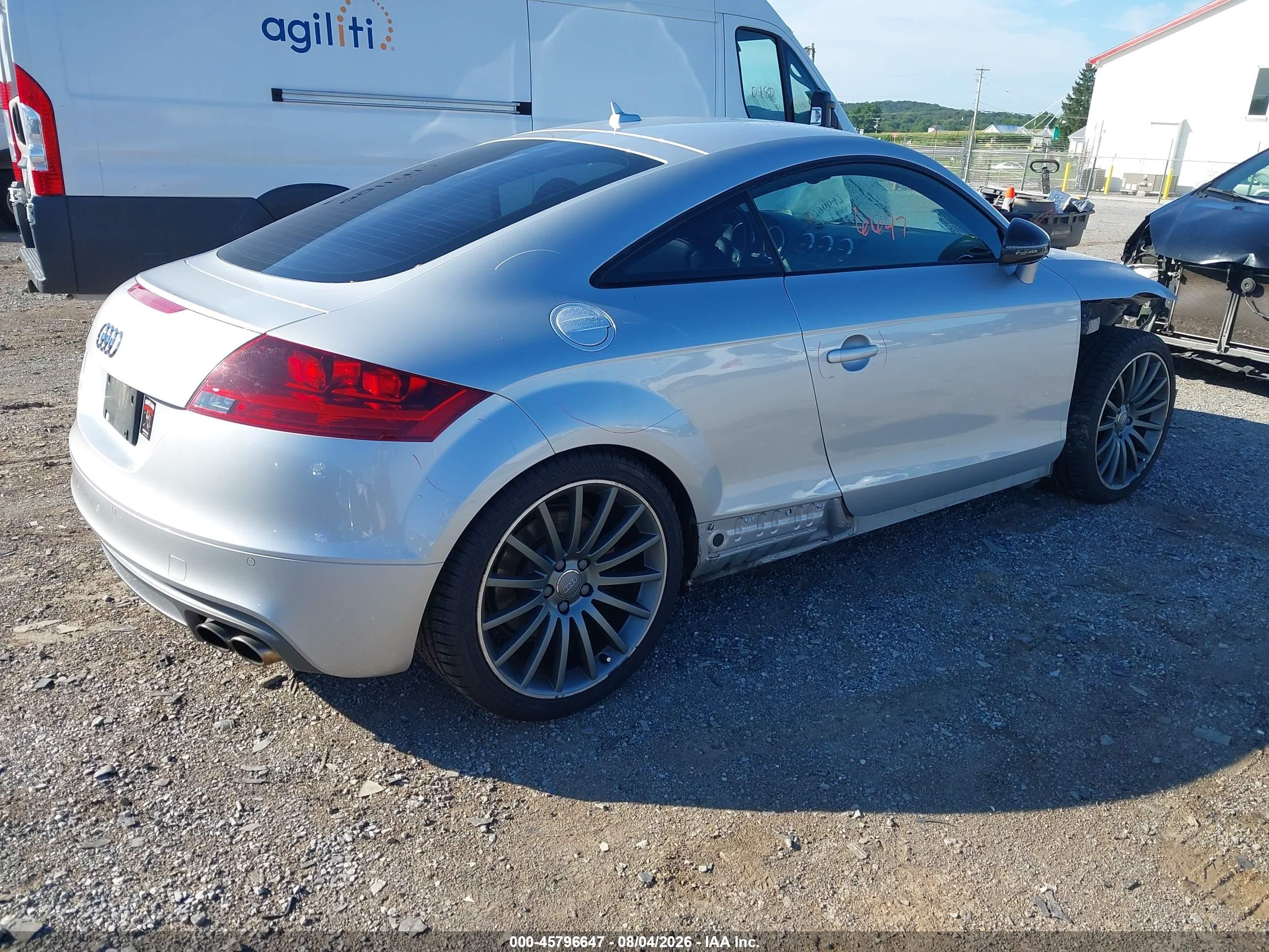 2014 Audi Tts 2.0t Серебряный vin: TRUB1AFK1E1005994