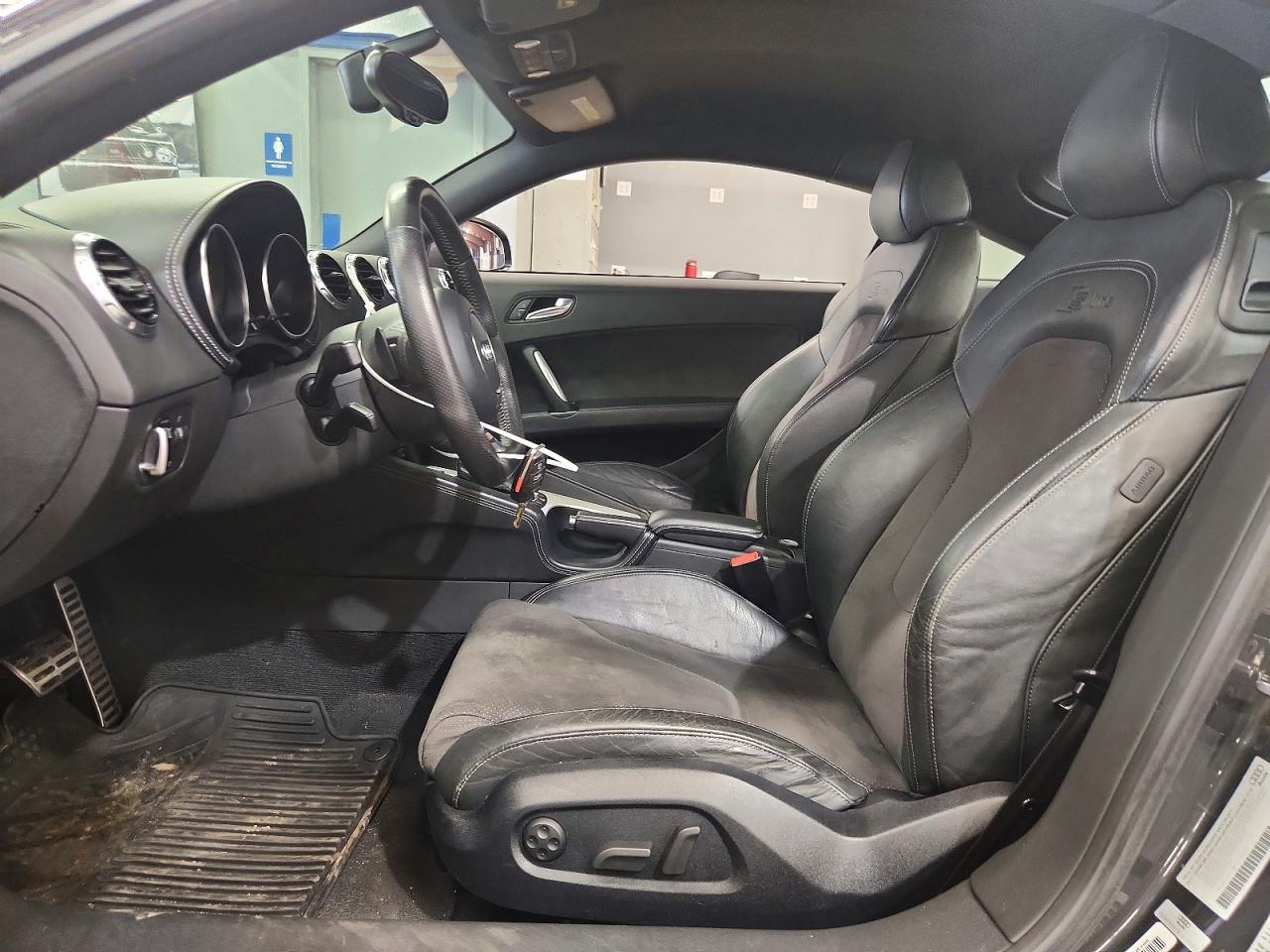2011 Audi Tt Premium Gray vin: TRUBFAFK1B1018483