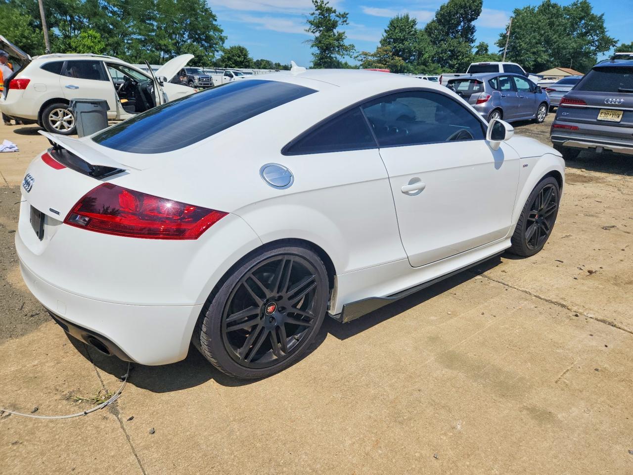 2012 Audi Tt Premium Plus Белый vin: TRUBFAFK1C1006674