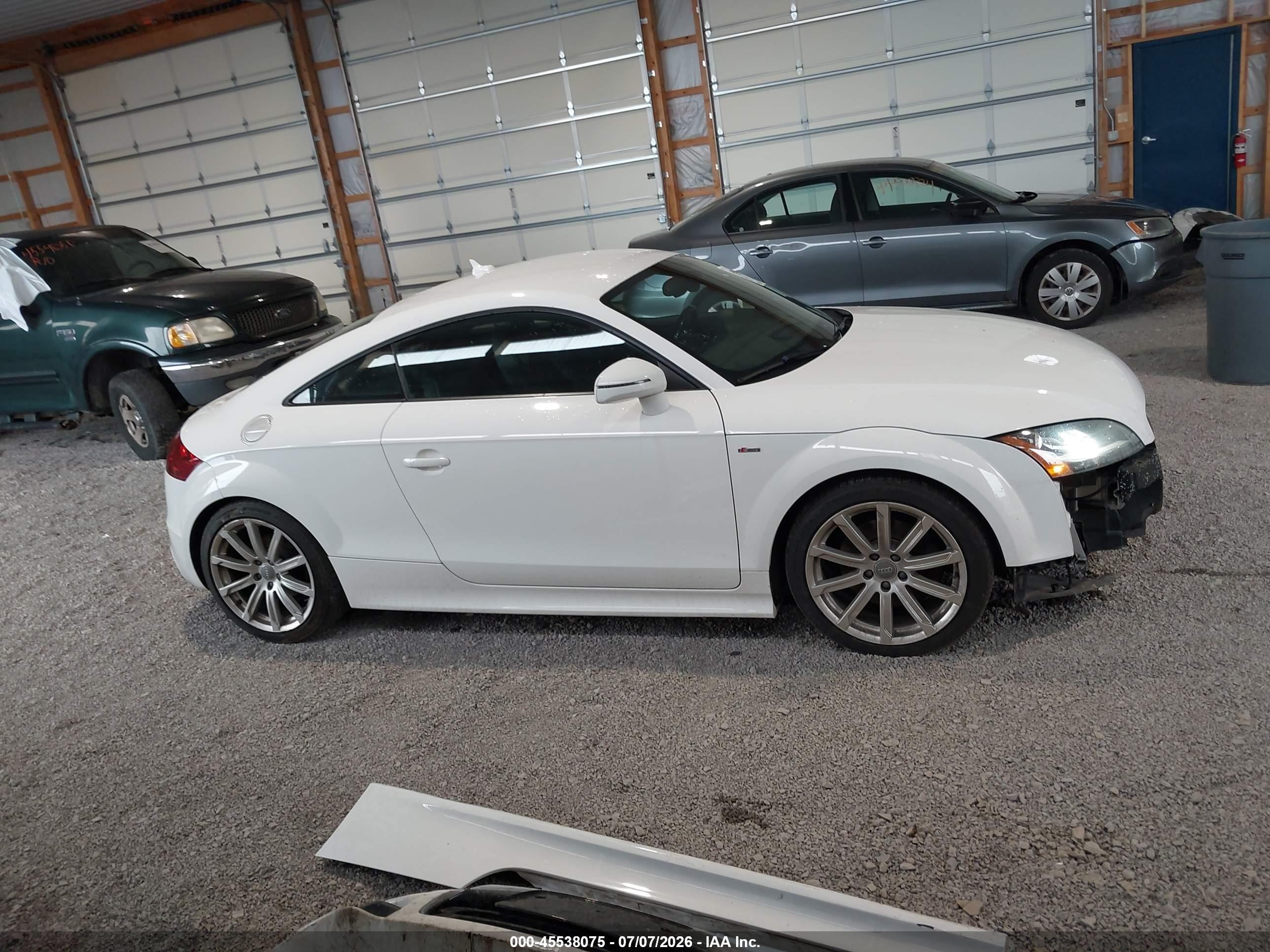 2014 Audi Tt 2.0t White vin: TRUBFAFK1E1004748