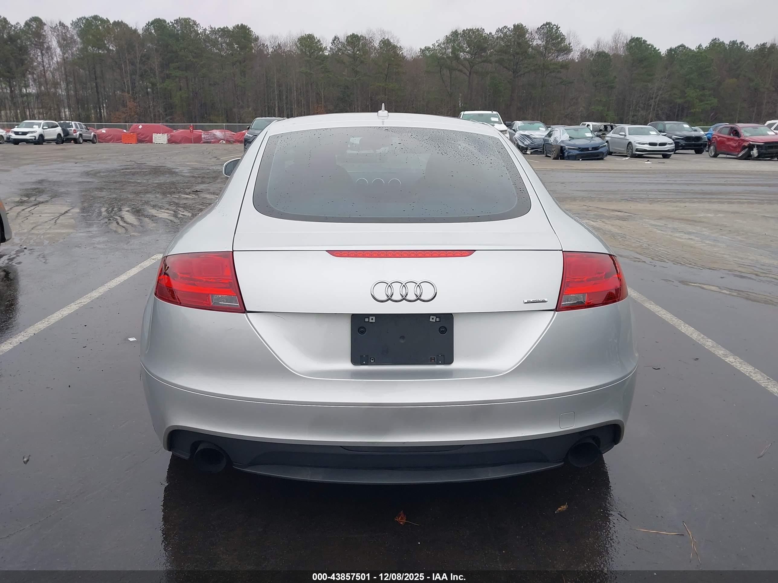 2011 Audi Tt 2.0t Premium Plus Silver vin: TRUBFAFK7B1026796