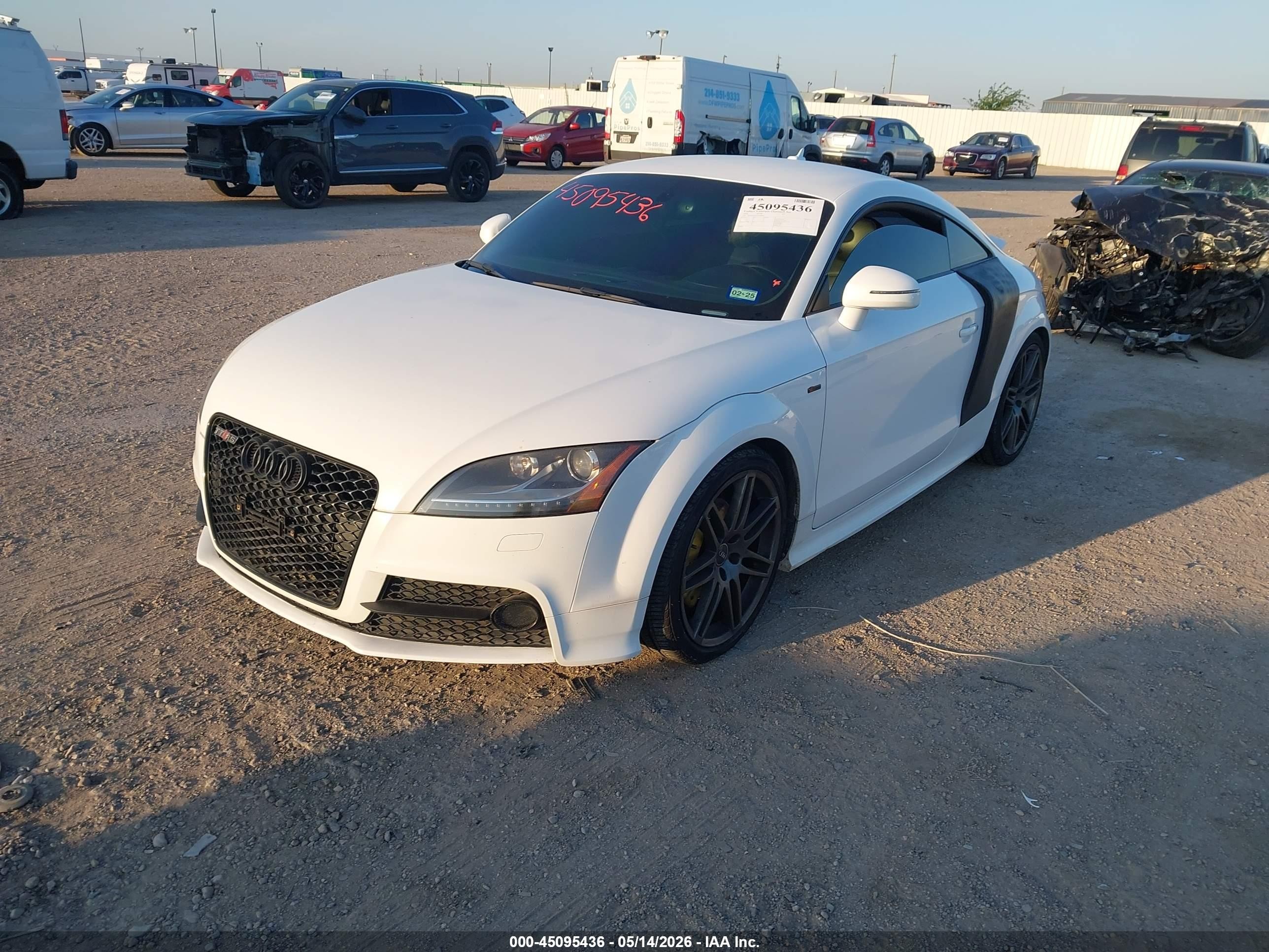 2014 Audi Tt Premium Plus White vin: TRUBFAFK4E1008003
