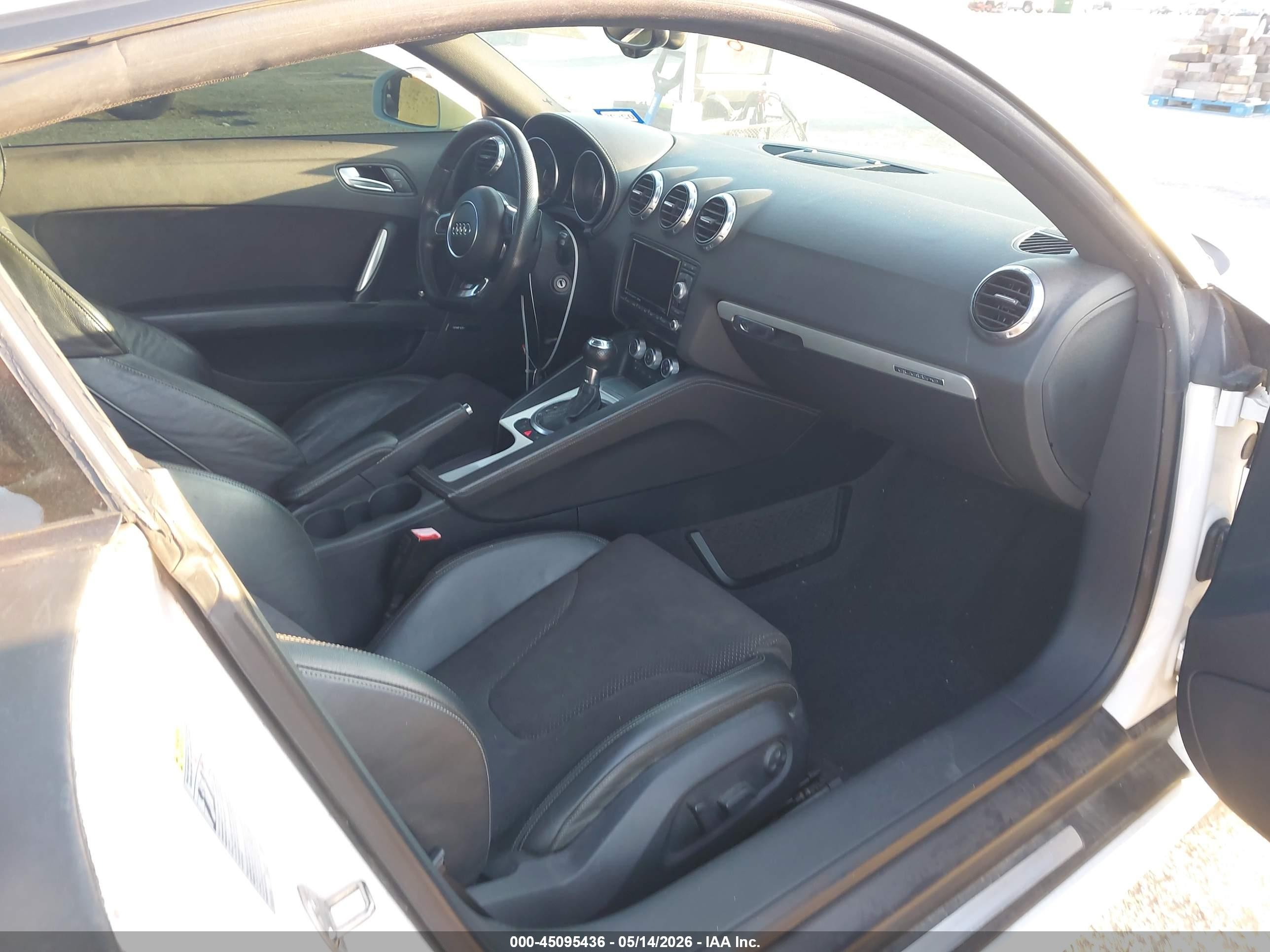 2014 Audi Tt Premium Plus White vin: TRUBFAFK4E1008003