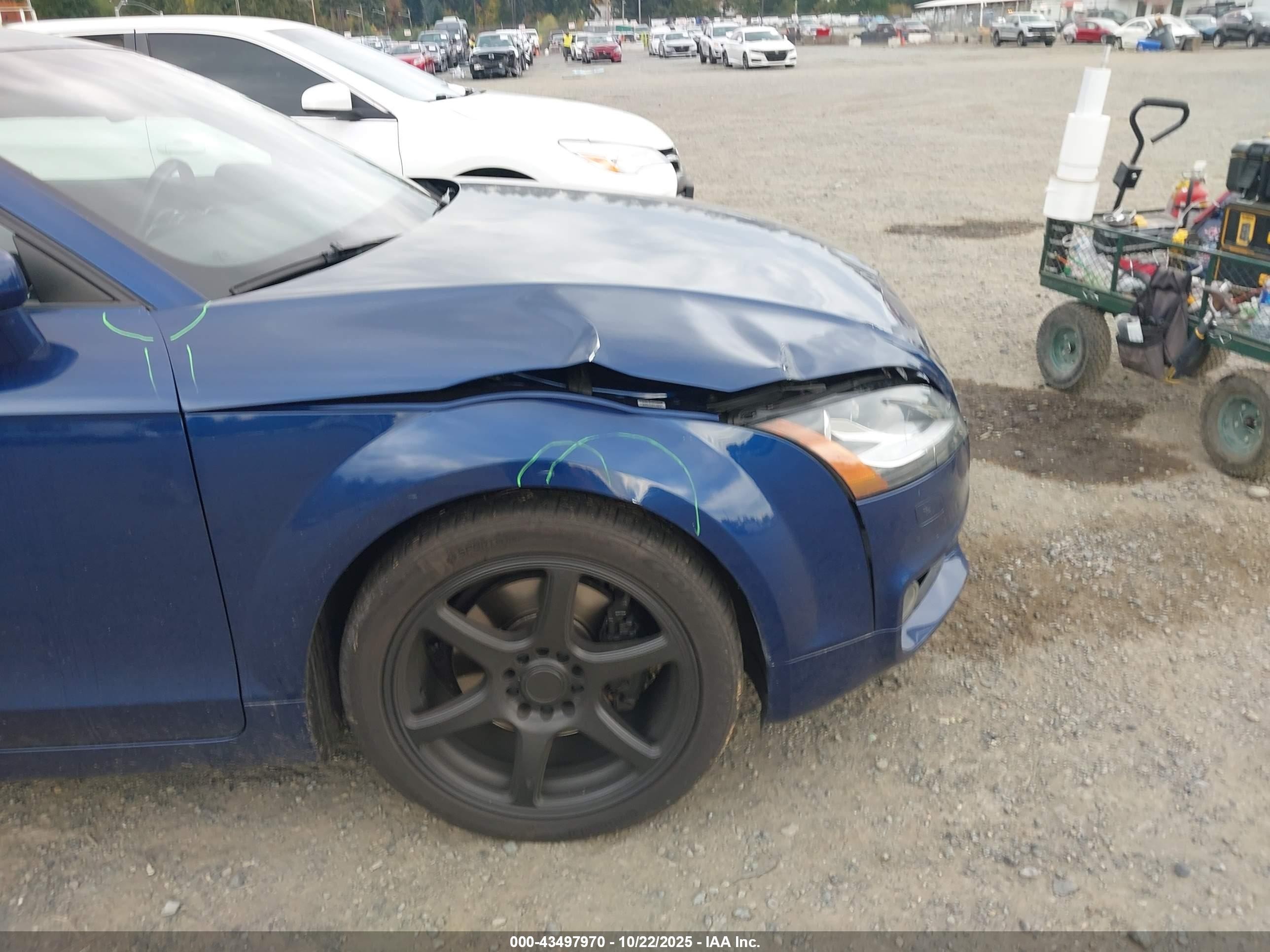 2011 Audi Tt 2.0t Premium Plus Blue vin: TRUBFAFKXB1012326