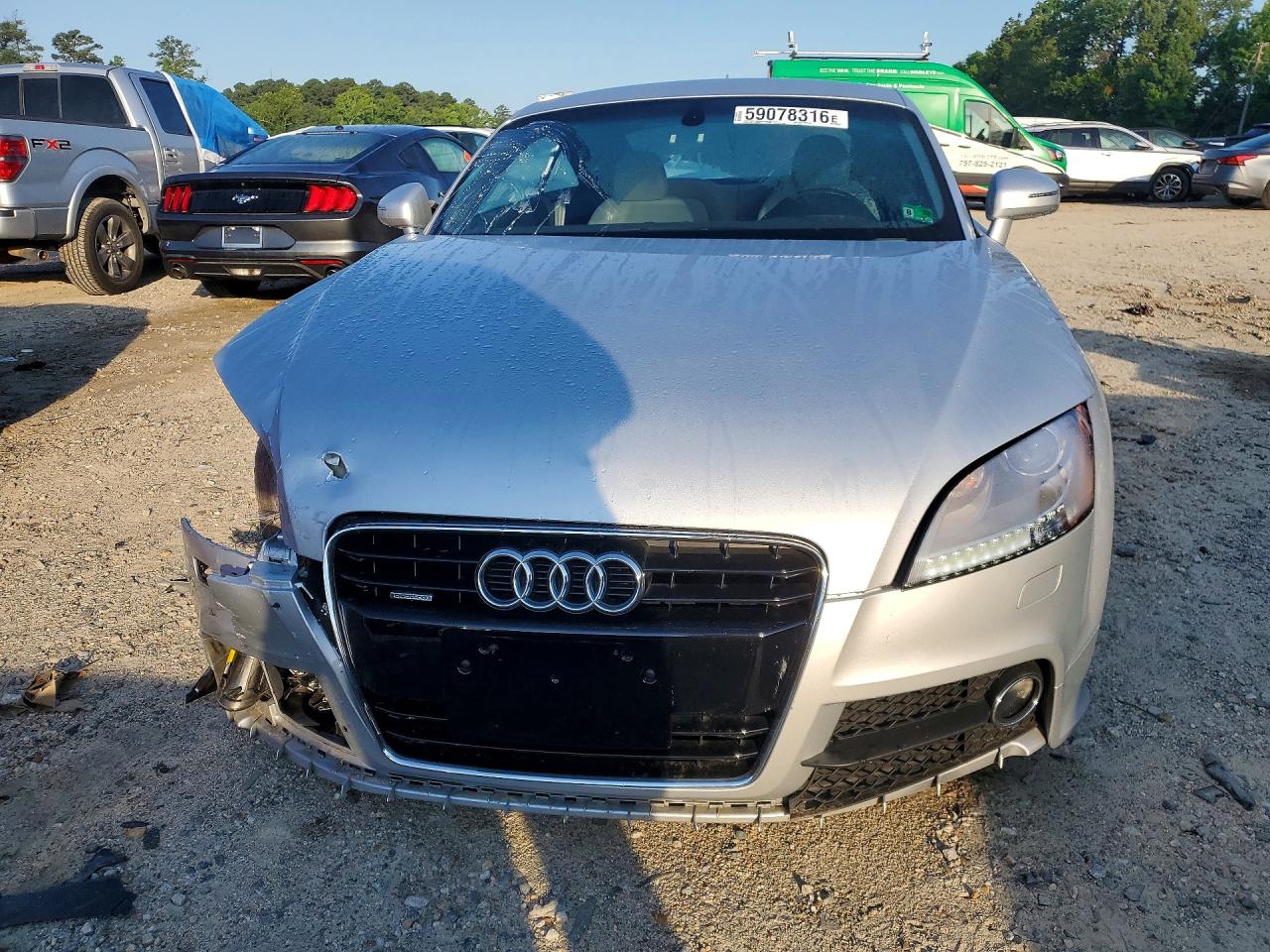 2014 Audi Tt Premium Plus Silver vin: TRUBFAFKXE1010516