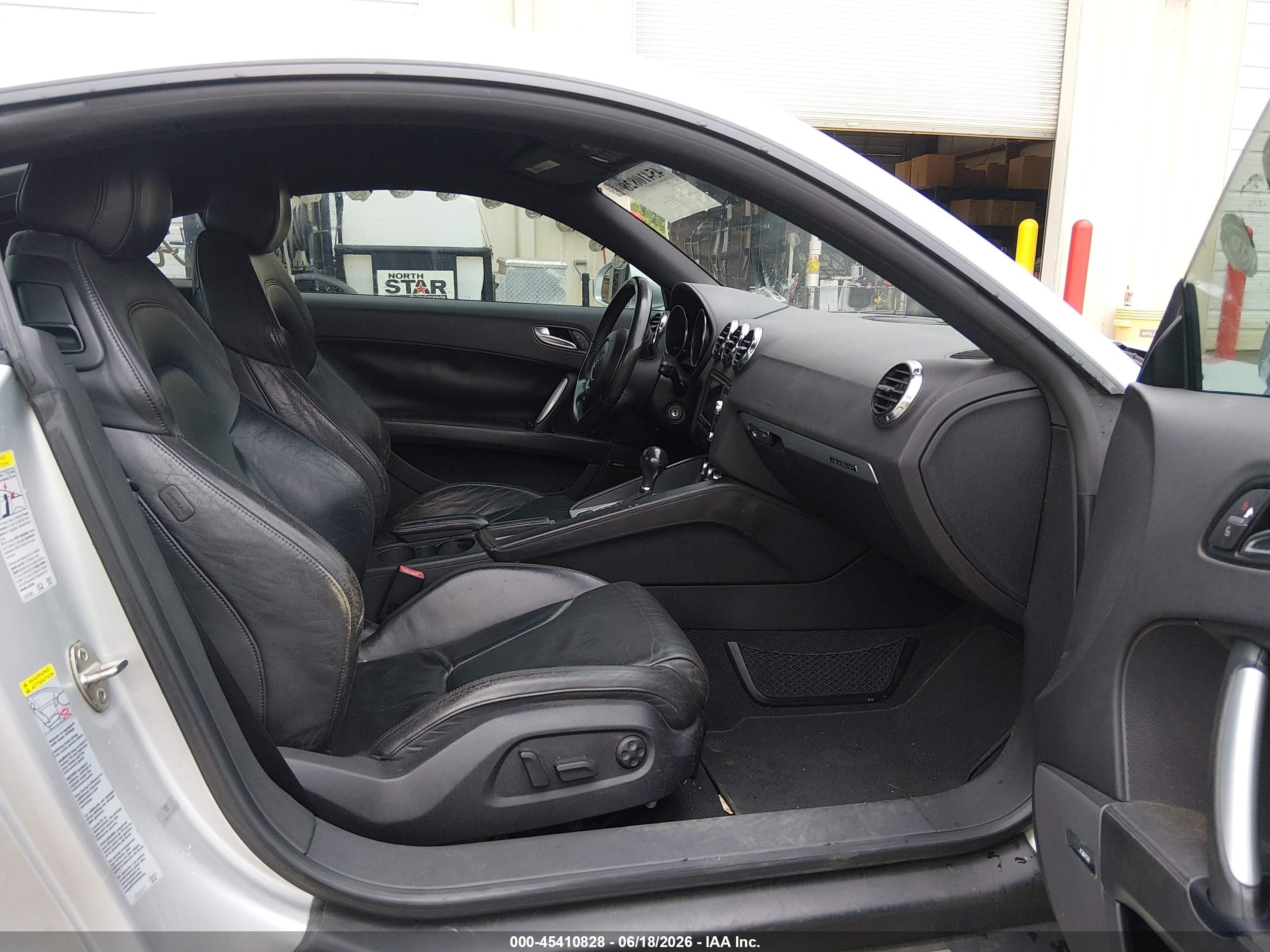 2008 Audi Tt 3.2 Silver vin: TRUDD38J681000522