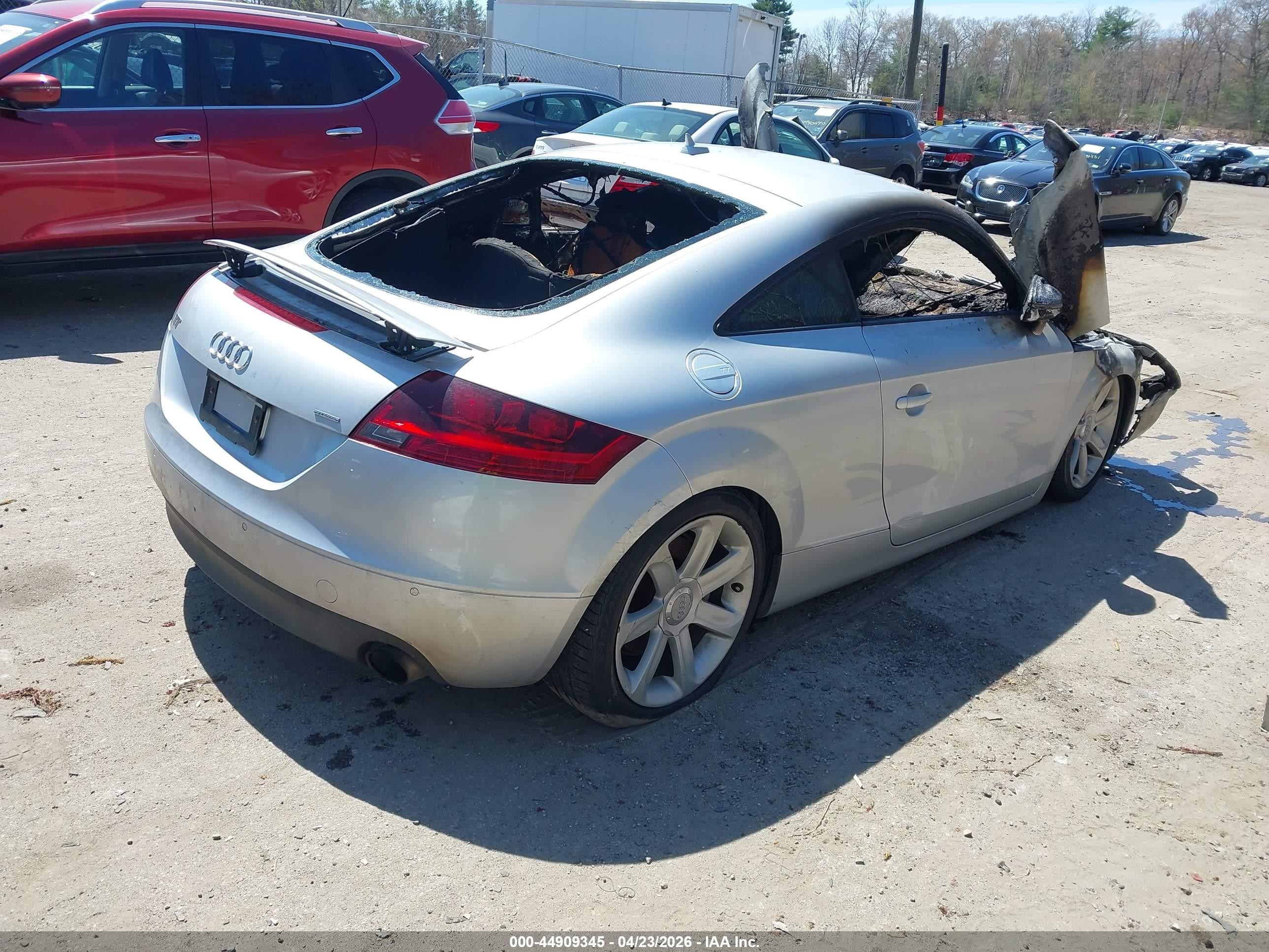 2008 Audi Tt 3.2 Silver vin: TRUDD38J881021632