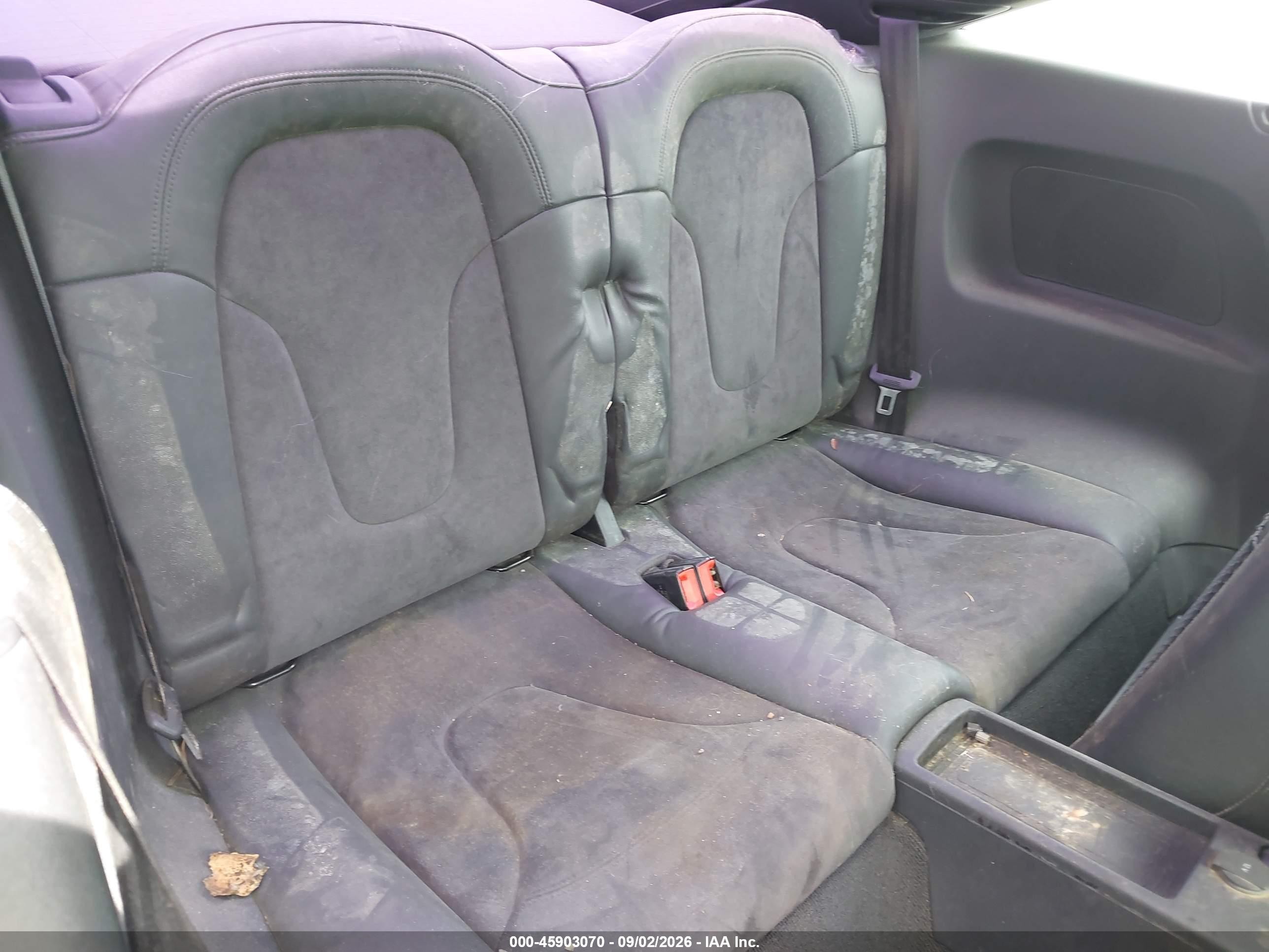2010 Audi Tt 2.0t Premium Blue vin: TRUFFAFKXA1014058