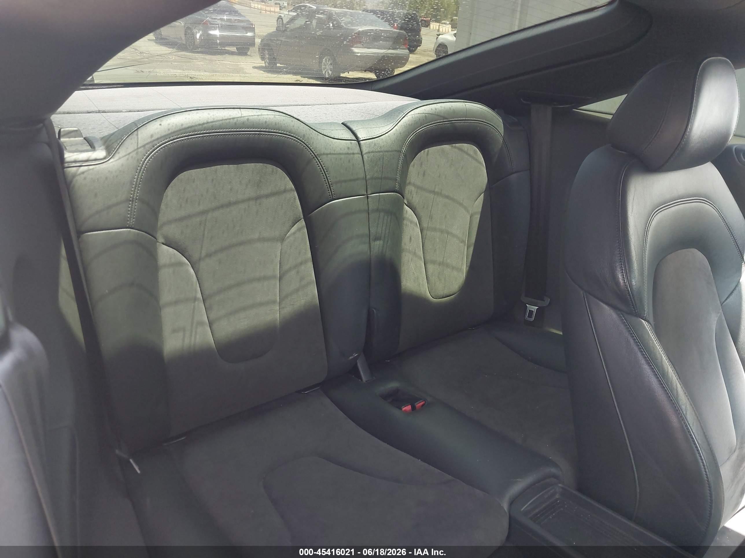 2010 Audi Tt 2.0t Premium Черный vin: TRUKFAFK9A1023199
