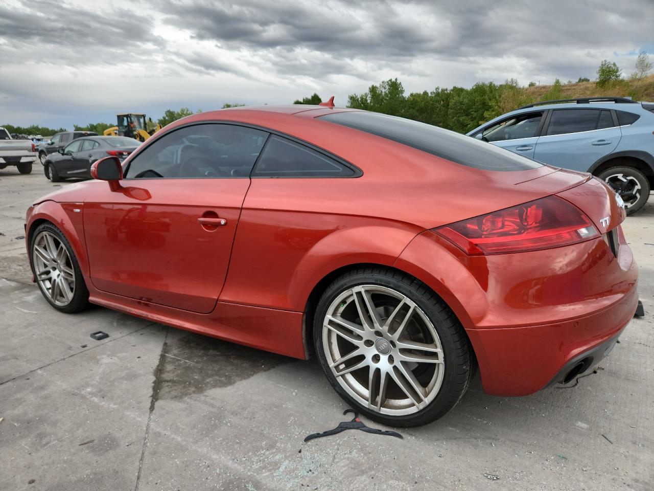 2011 Audi Tt Prestige Orange vin: TRUKFAFK9B1017016