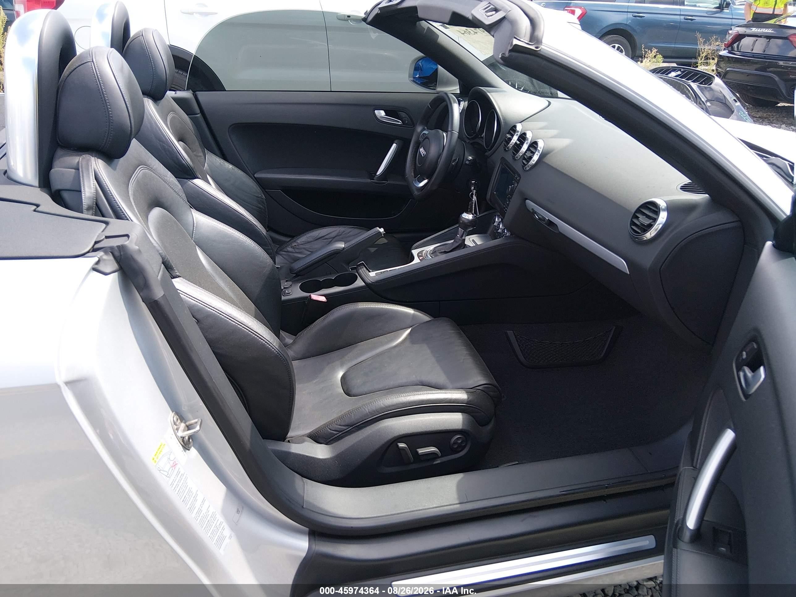 2009 Audi Tt 2.0t Silver vin: TRULF38J091003889