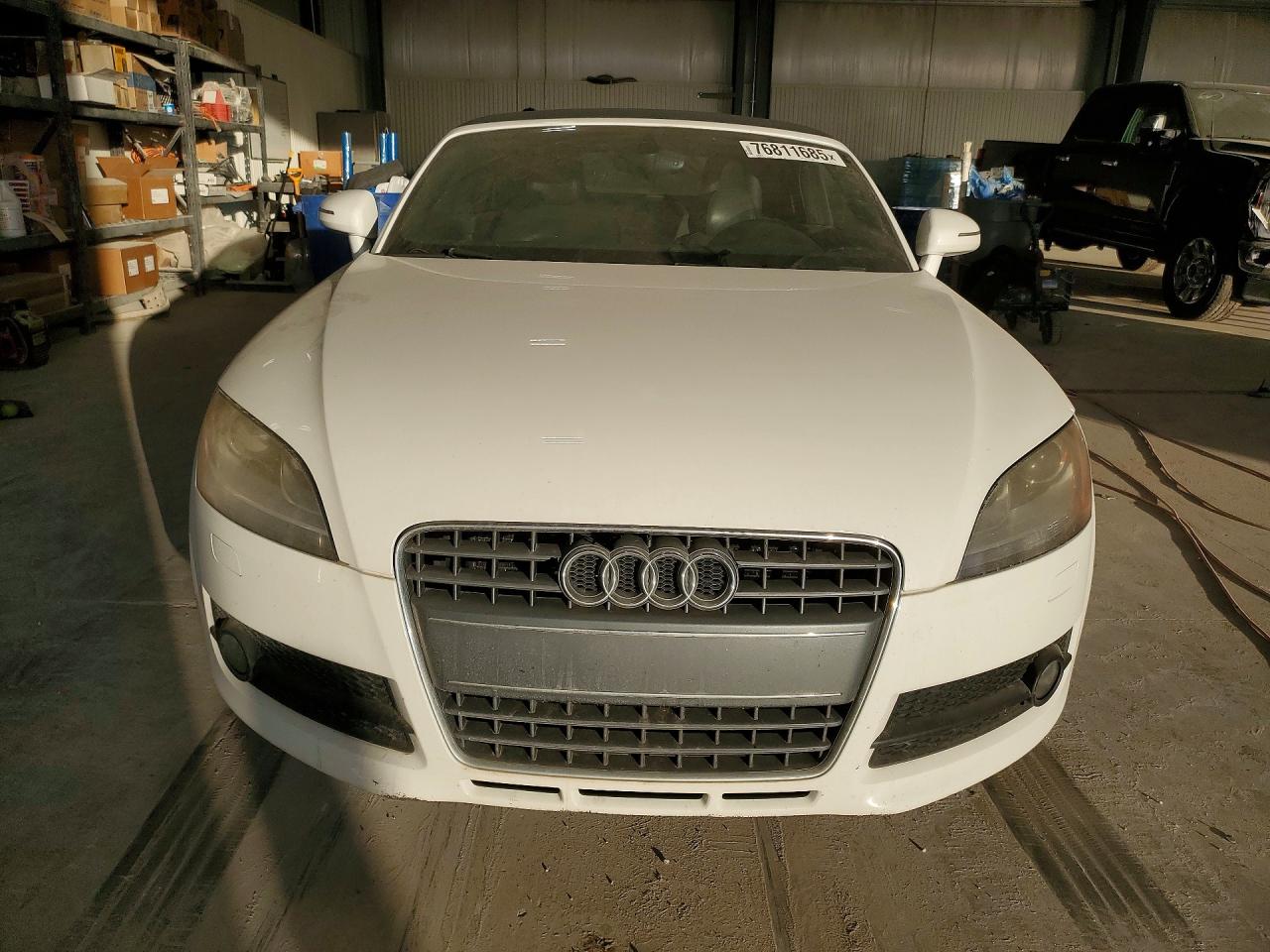 2009 Audi Tt White vin: TRULF38JX91013183