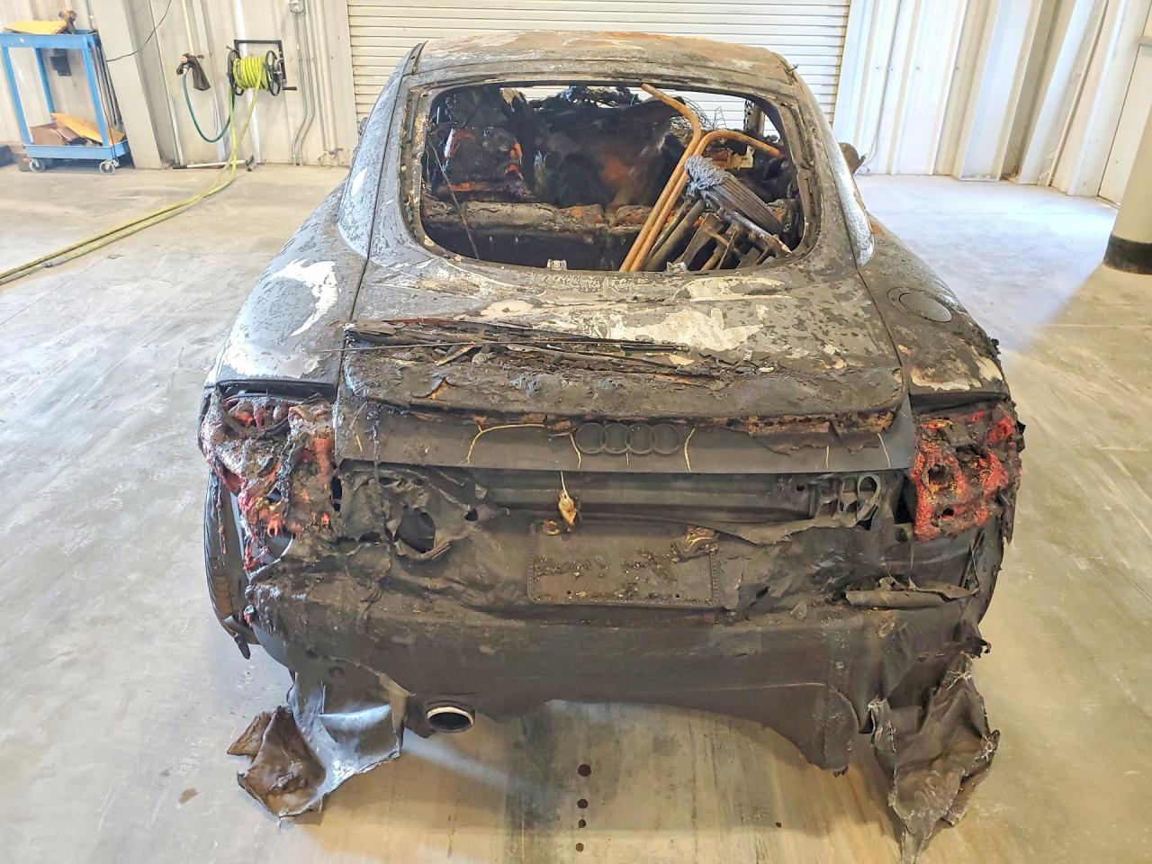 2003 Audi Tt Burn vin: TRUSC28N031008860