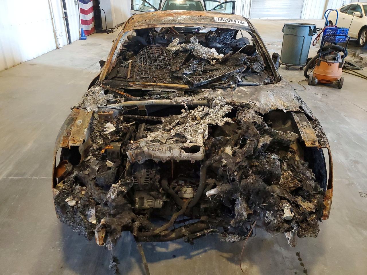 2003 Audi Tt Burn vin: TRUSC28N031008860