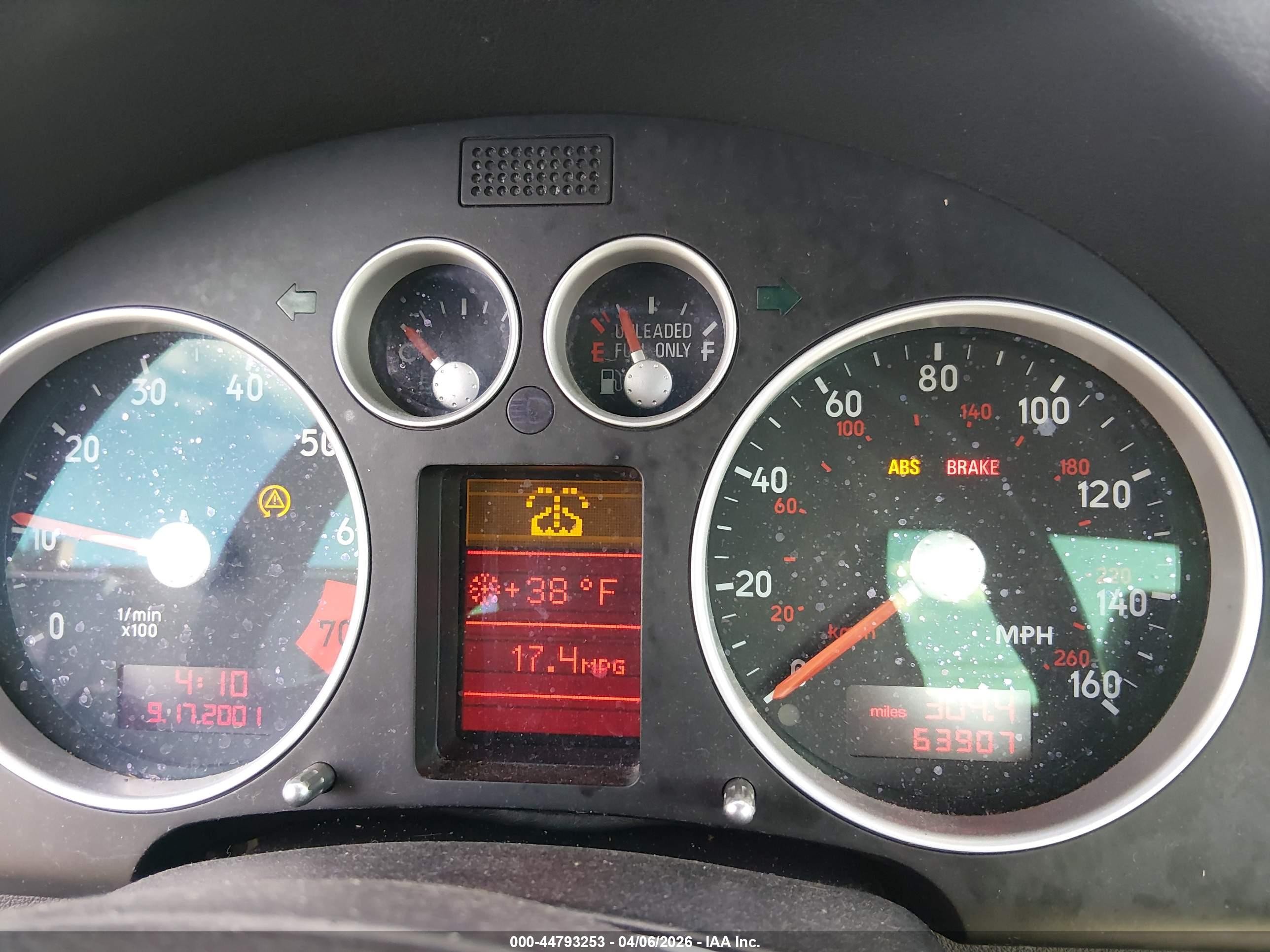 2001 Audi Tt   Silver vin: TRUSC28N711004382