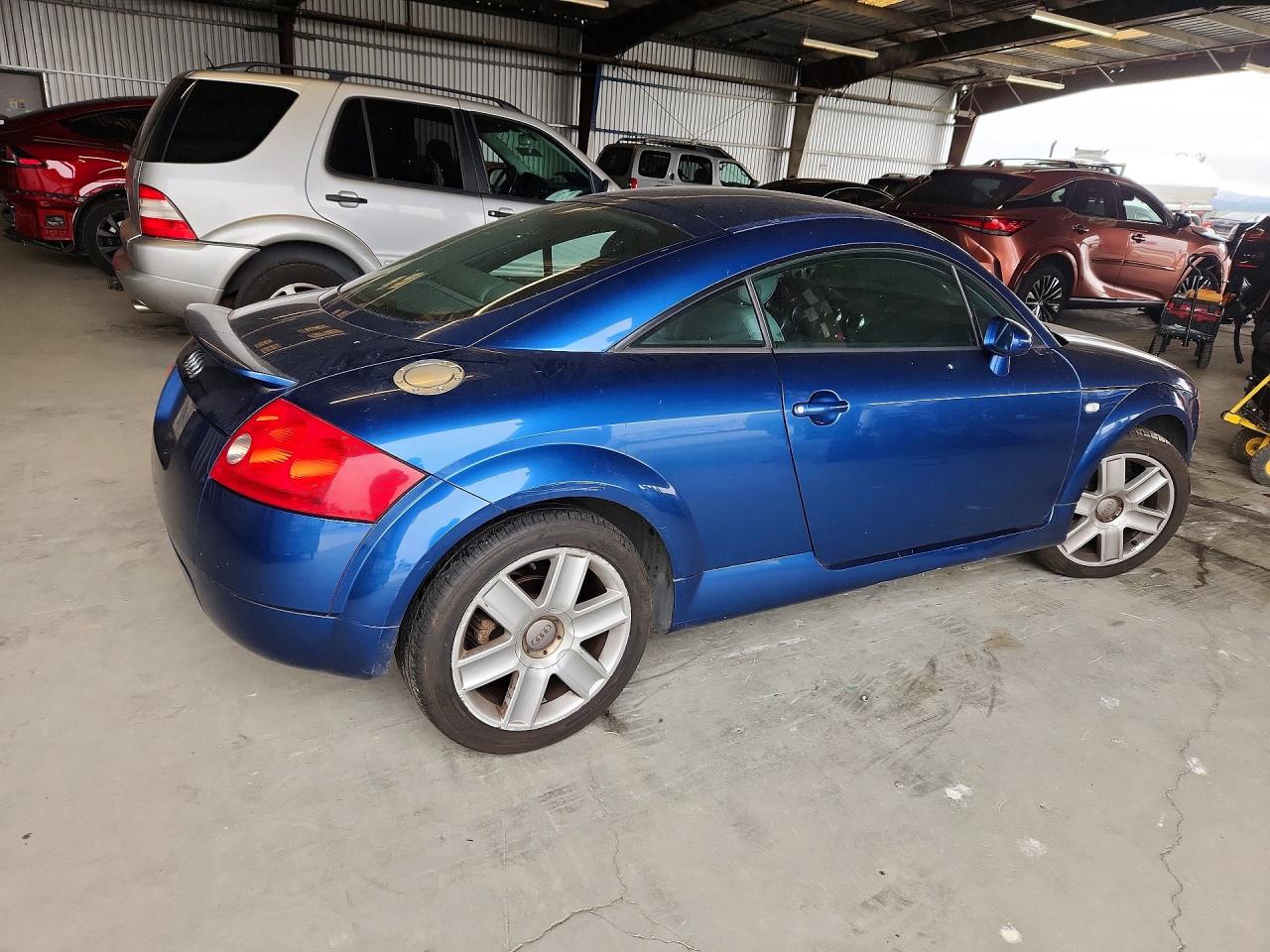 2003 Audi Tt Blue vin: TRUSC28N831014745