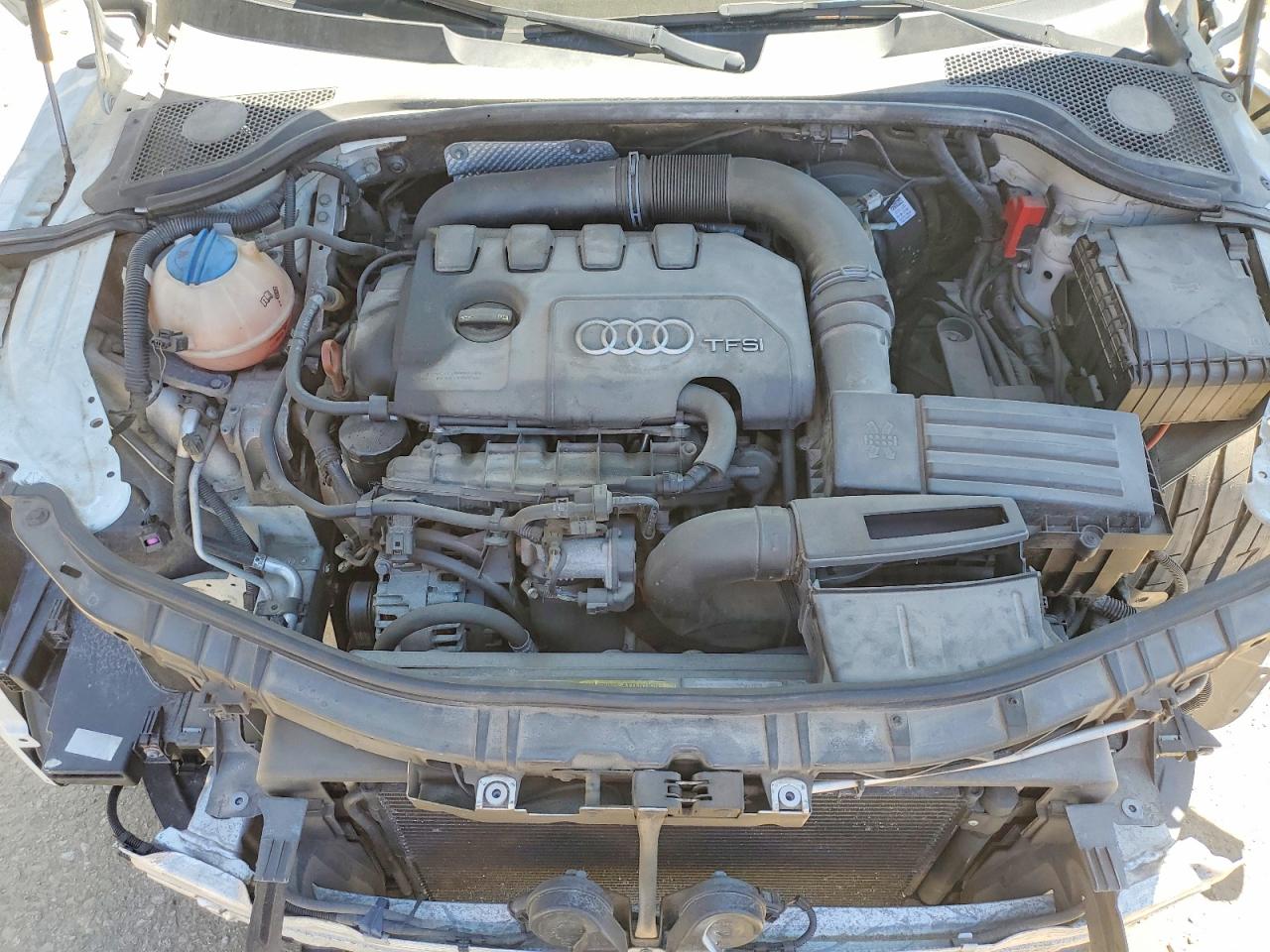 2012 Audi Tt Premium Plus Белый vin: TRUSFAFK0C1016984