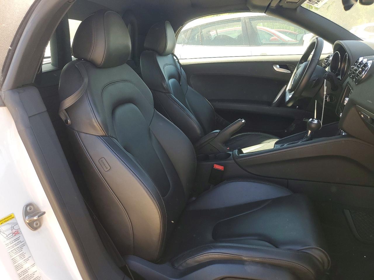 2012 Audi Tt Premium Plus Белый vin: TRUSFAFK0C1016984