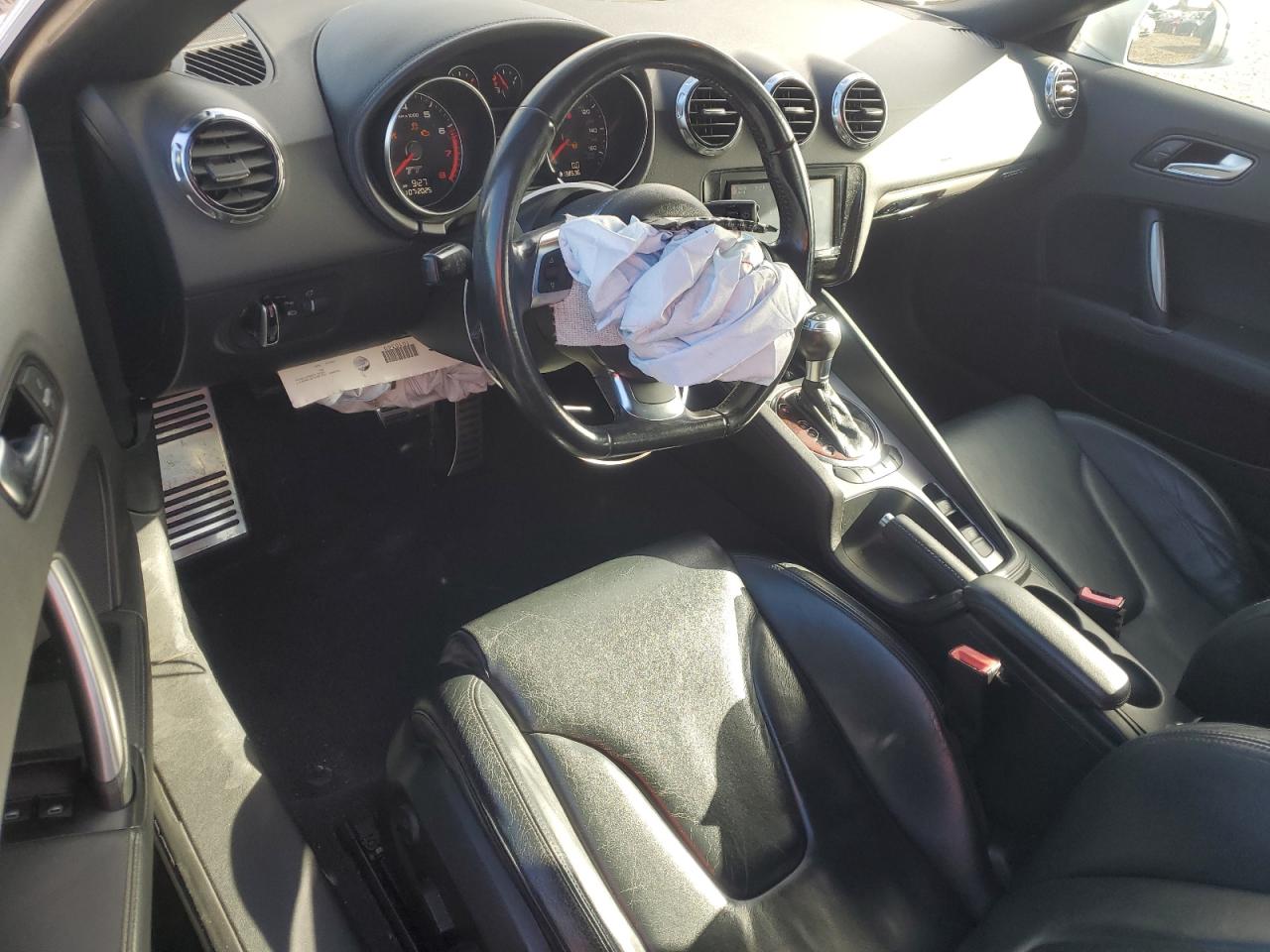2011 Audi Tt Premium Серебряный vin: TRUSFAFK6B1026921