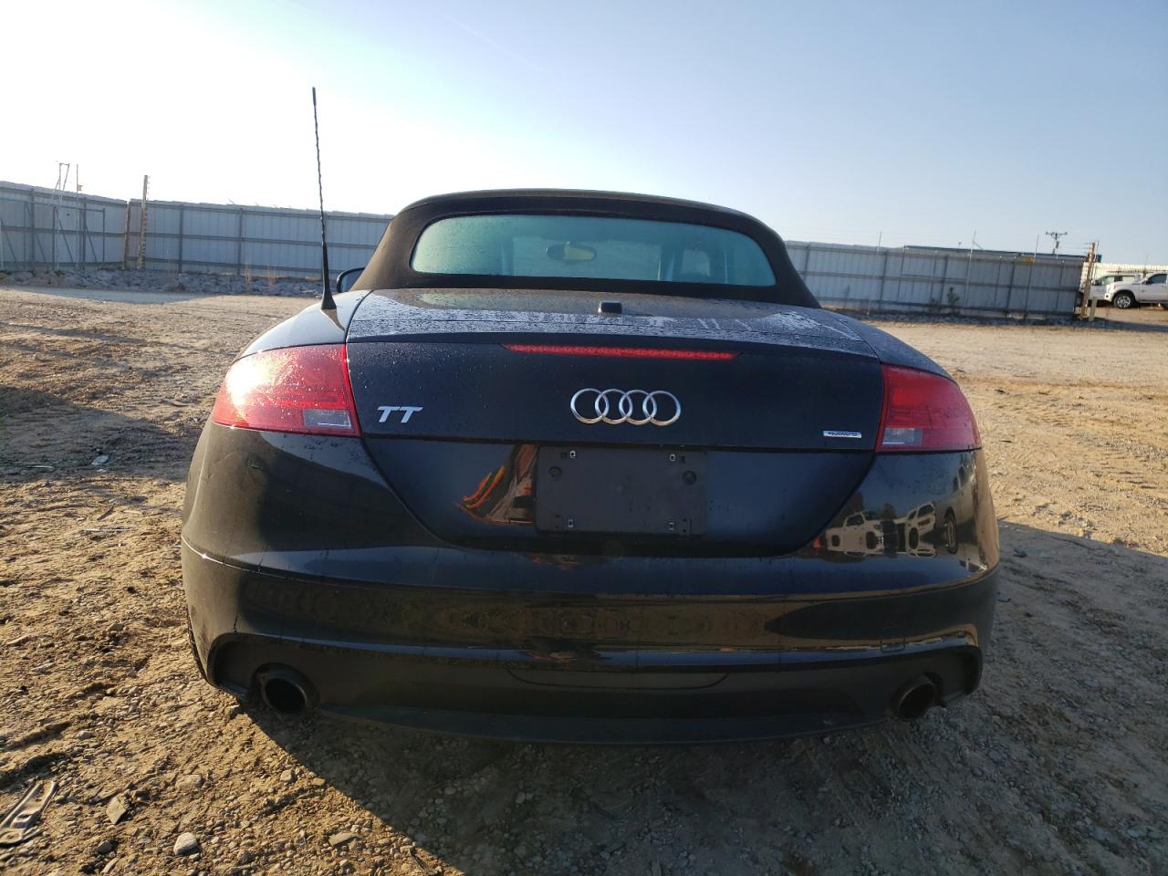 2011 Audi Tt Premium Black vin: TRUSFAFK8B1026273