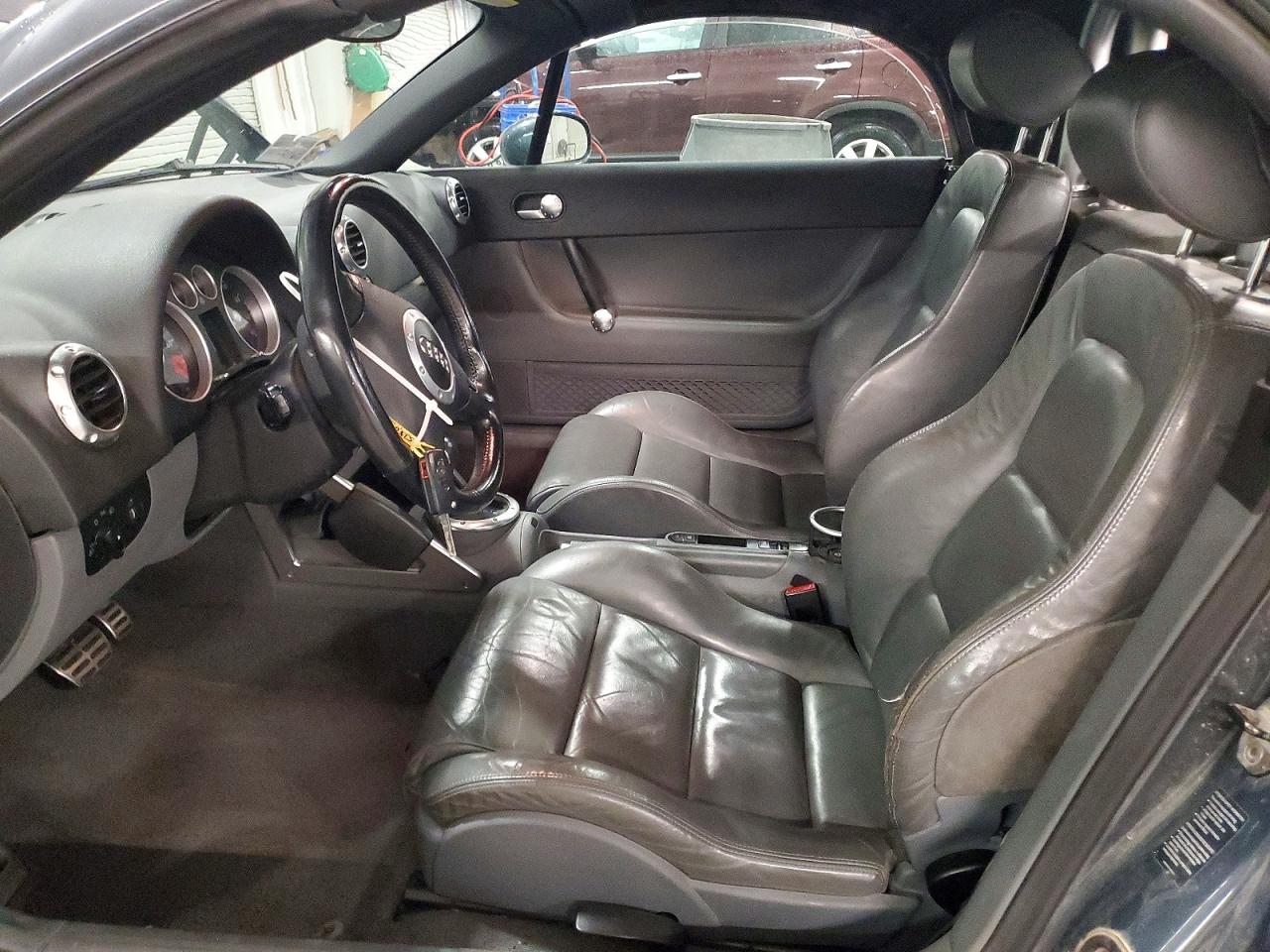 2004 Audi Tt Gray vin: TRUTC28N741005945