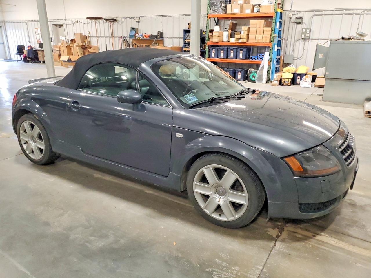 2004 Audi Tt Gray vin: TRUTC28N741005945