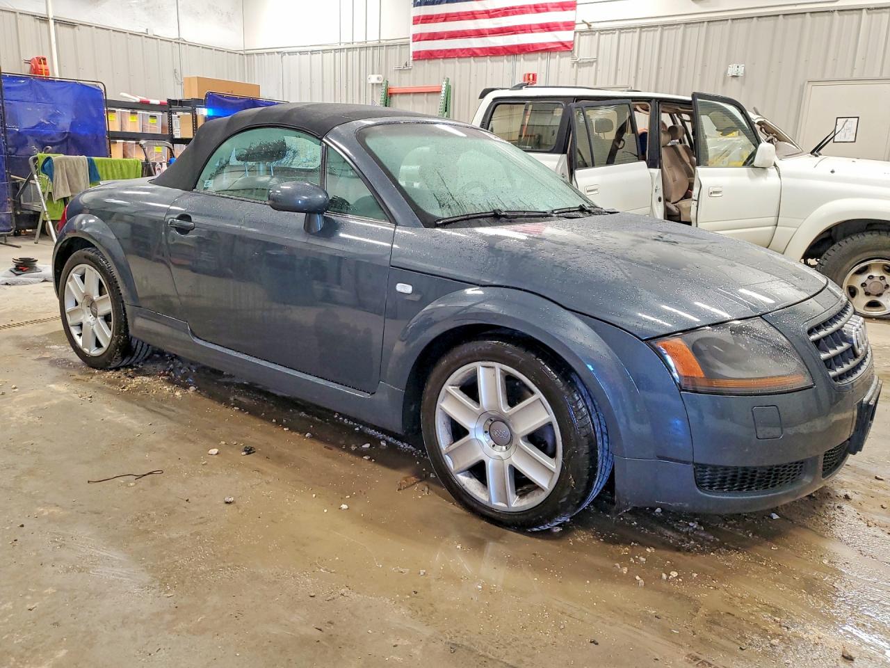 2004 Audi Tt Gray vin: TRUTC28N941010564