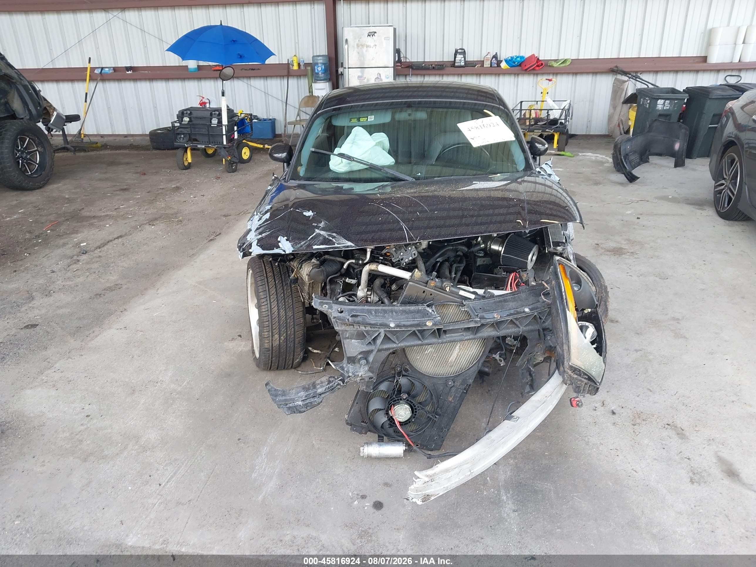 2000 Audi Tt   Black vin: TRUUC28N8Y1028970