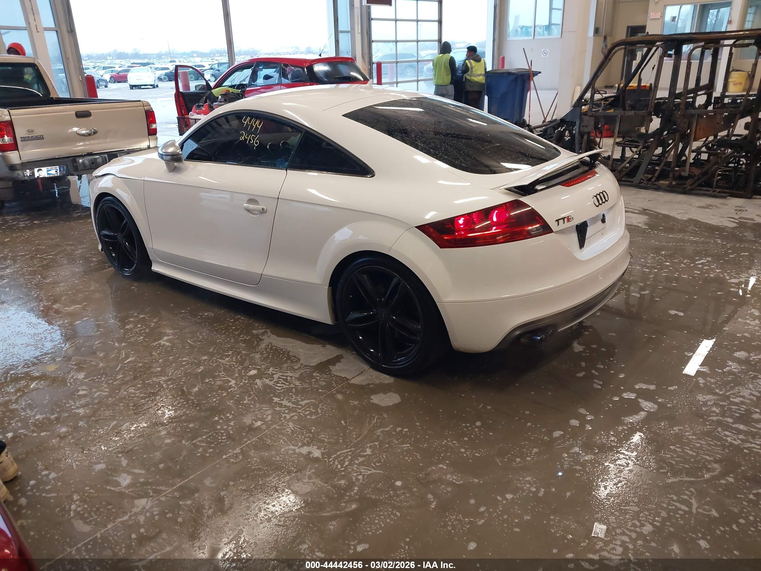 2009 Audi Tts 2.0t White vin: TRUUF38J491028332