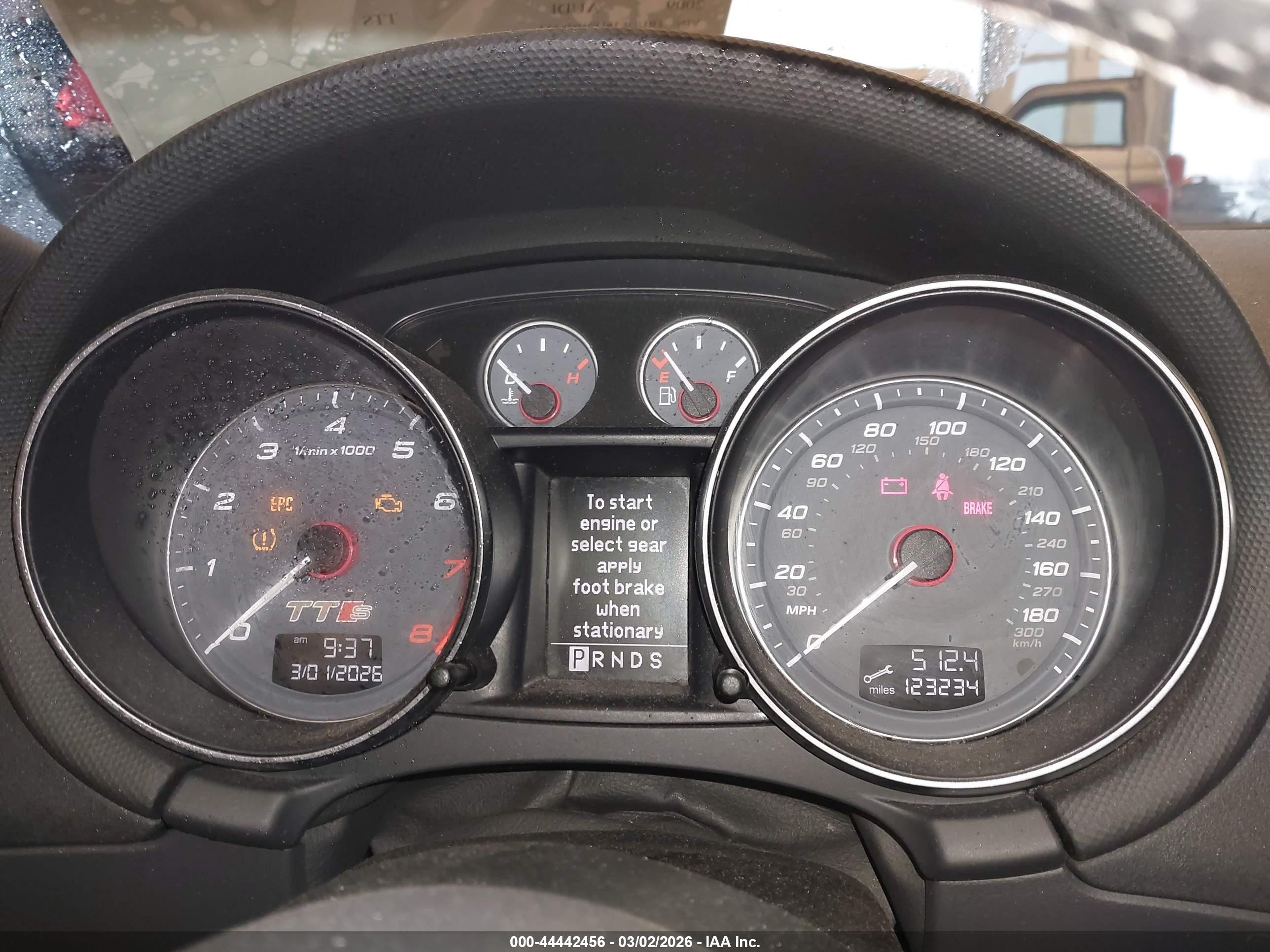 2009 Audi Tts 2.0t White vin: TRUUF38J491028332