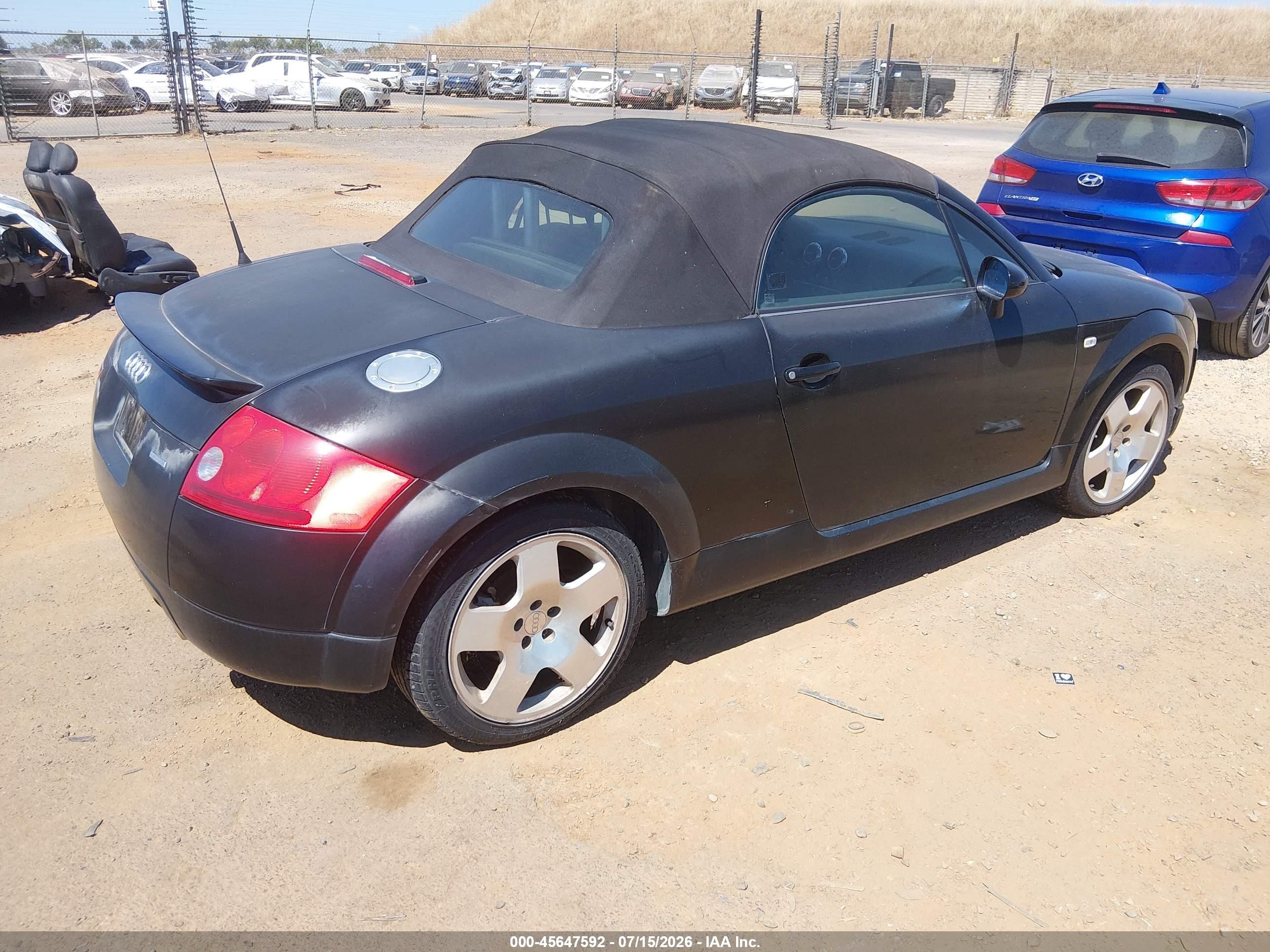 2001 Audi Tt   Черный vin: TRUUT28N111016956