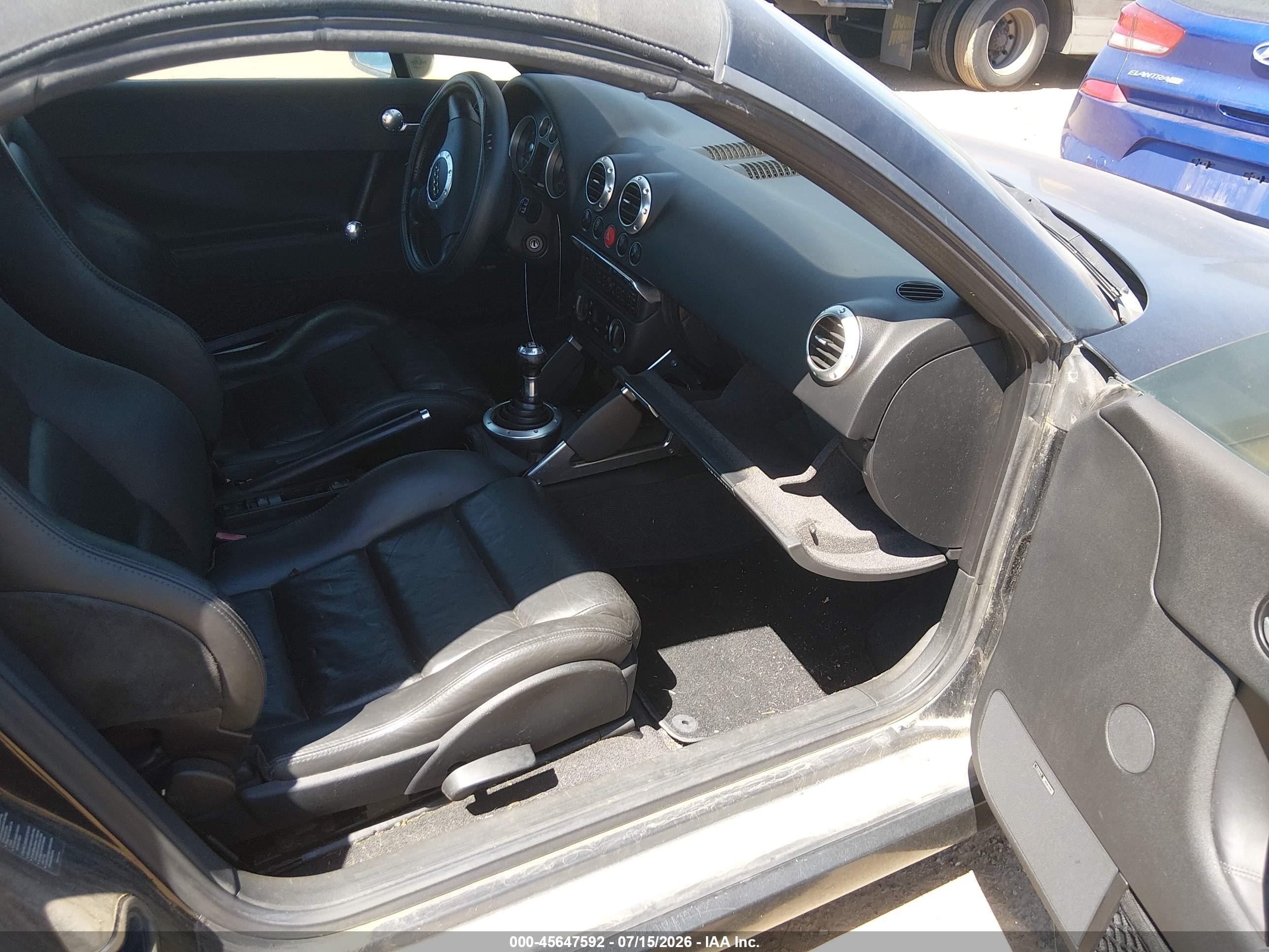 2001 Audi Tt   Черный vin: TRUUT28N111016956