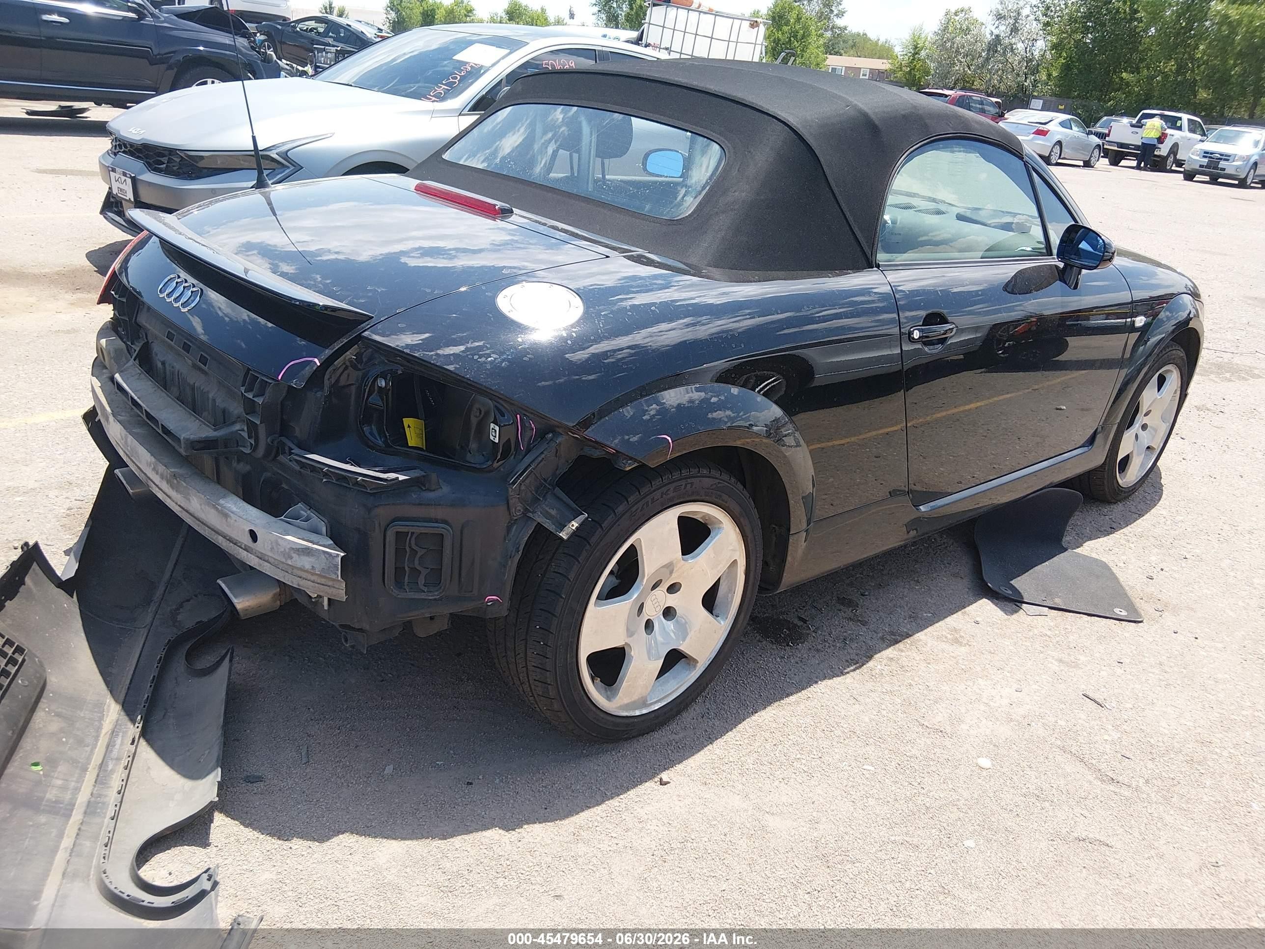 2001 Audi Tt   Black vin: TRUUT28N111036706