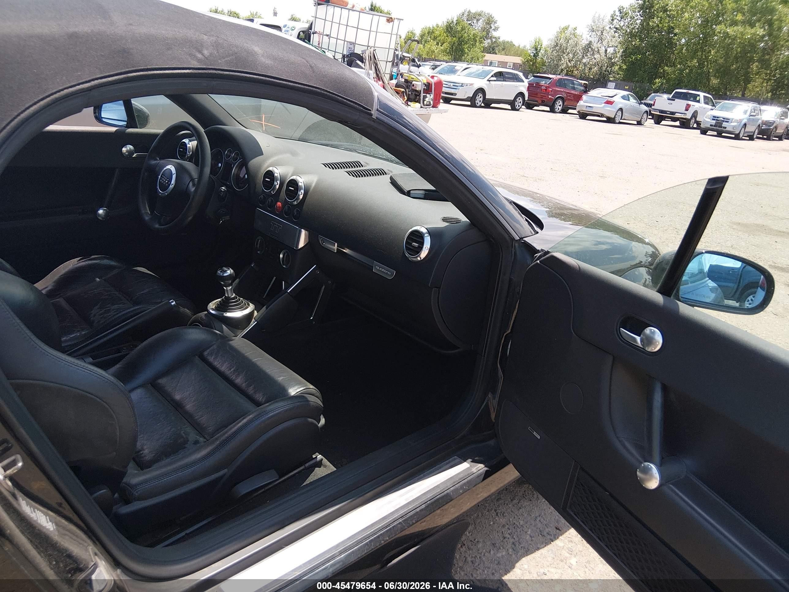 2001 Audi Tt   Black vin: TRUUT28N111036706