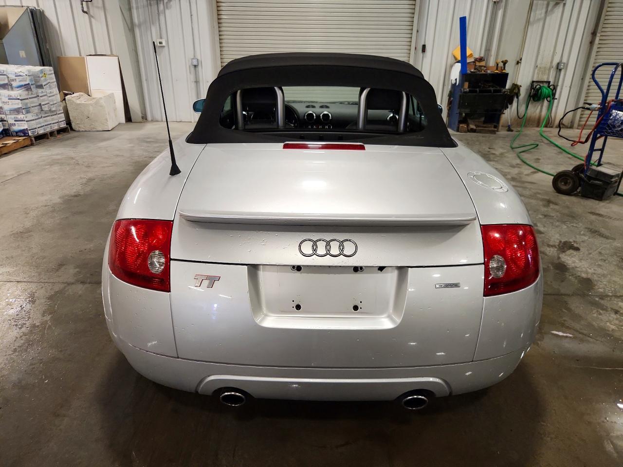 2001 Audi Tt Quattro Silver vin: TRUUT28N211006694