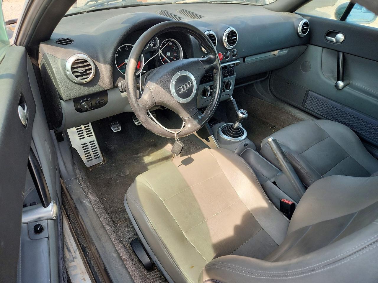 2001 Audi Tt Quattro Green vin: TRUUT28N411027823