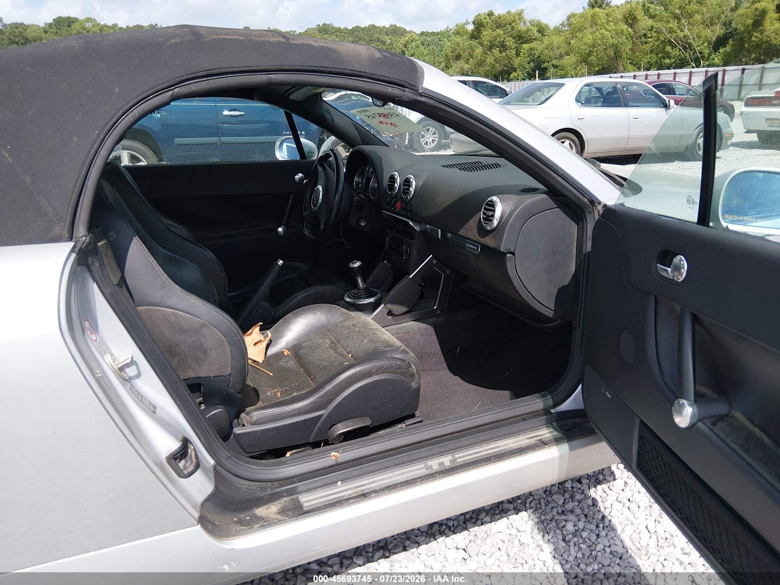 2001 Audi Tt   Silver vin: TRUUT28N611045501