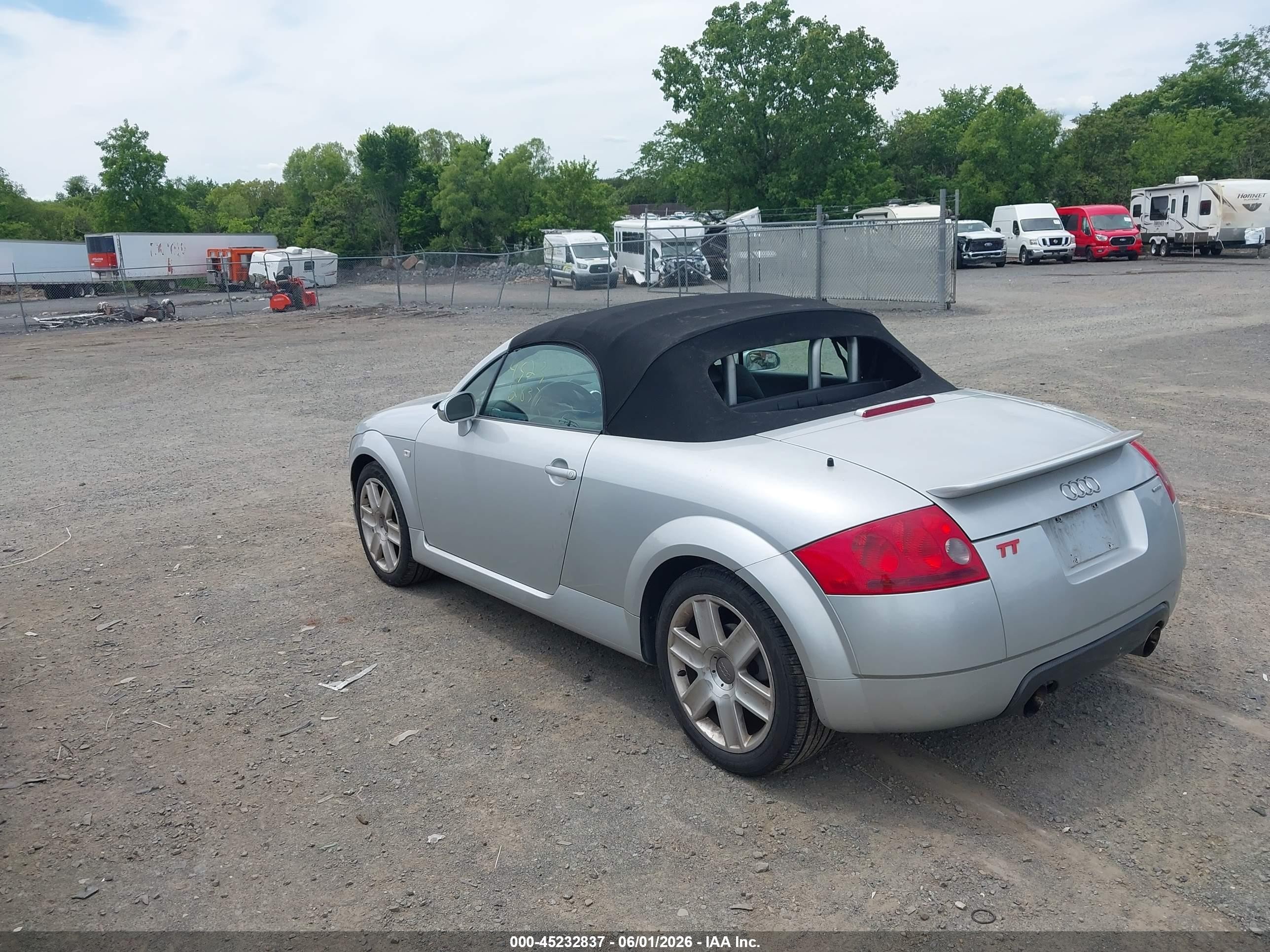 2004 Audi Tt 1.8l Silver vin: TRUUT28N641003396
