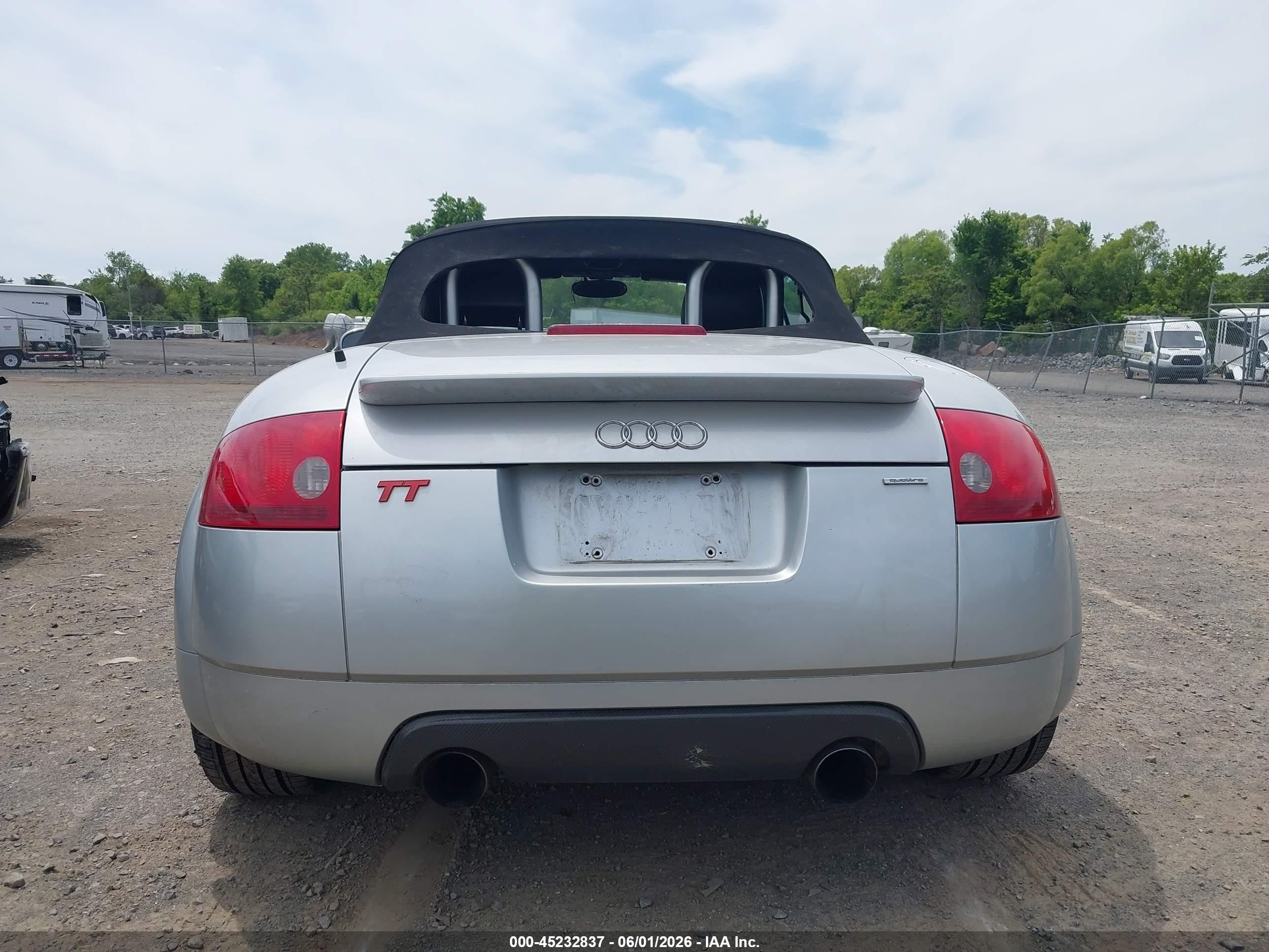 2004 Audi Tt 1.8l Silver vin: TRUUT28N641003396
