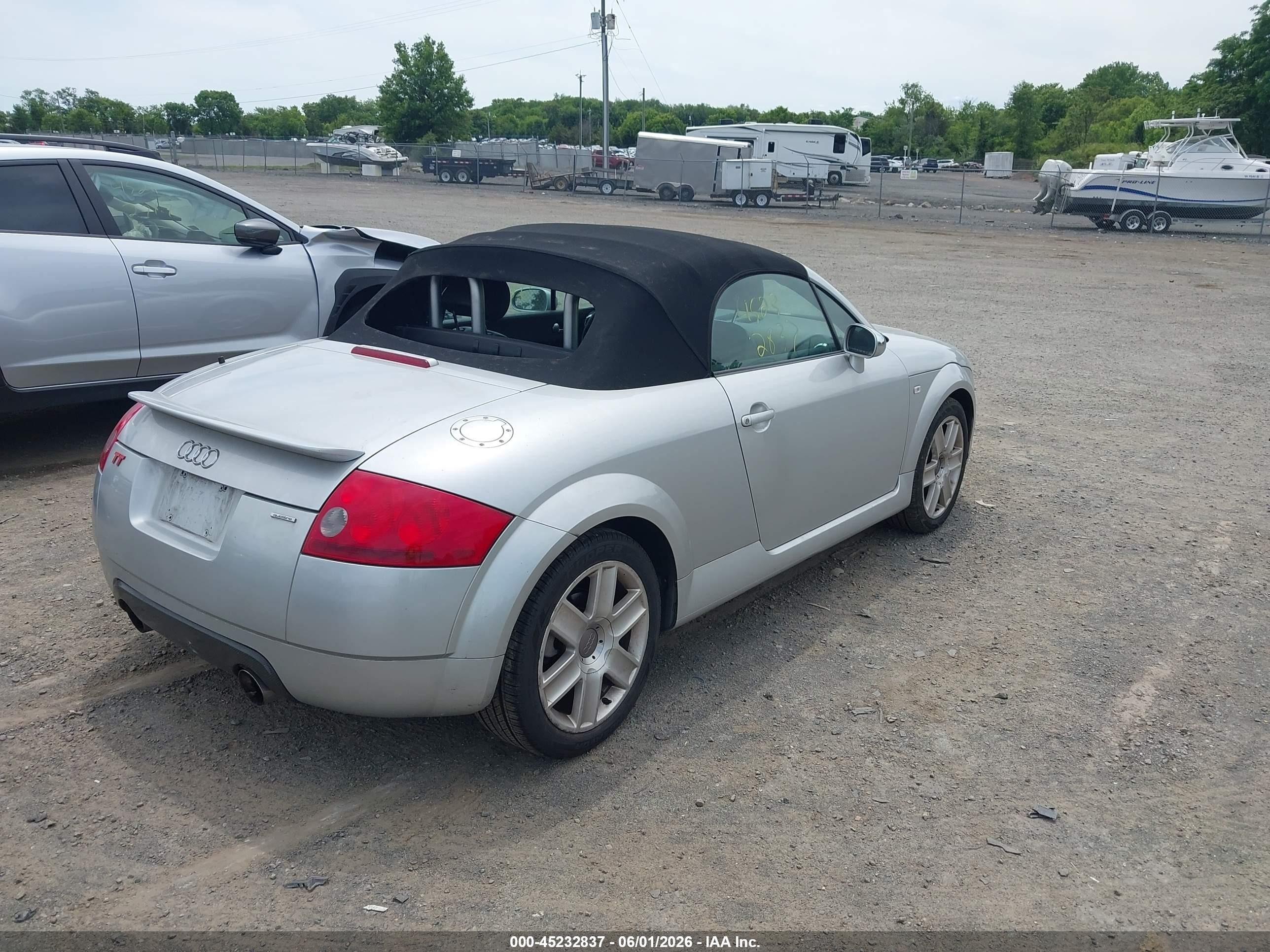 2004 Audi Tt 1.8l Silver vin: TRUUT28N641003396