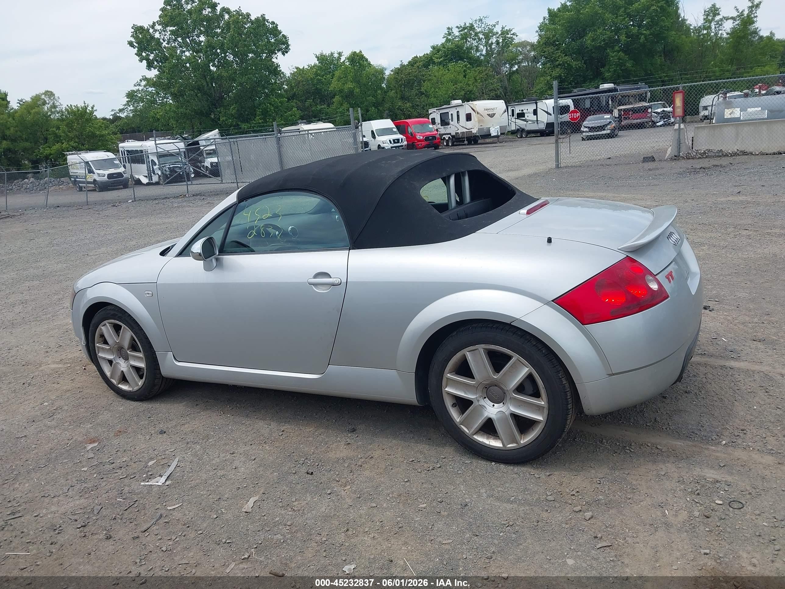 2004 Audi Tt 1.8l Silver vin: TRUUT28N641003396