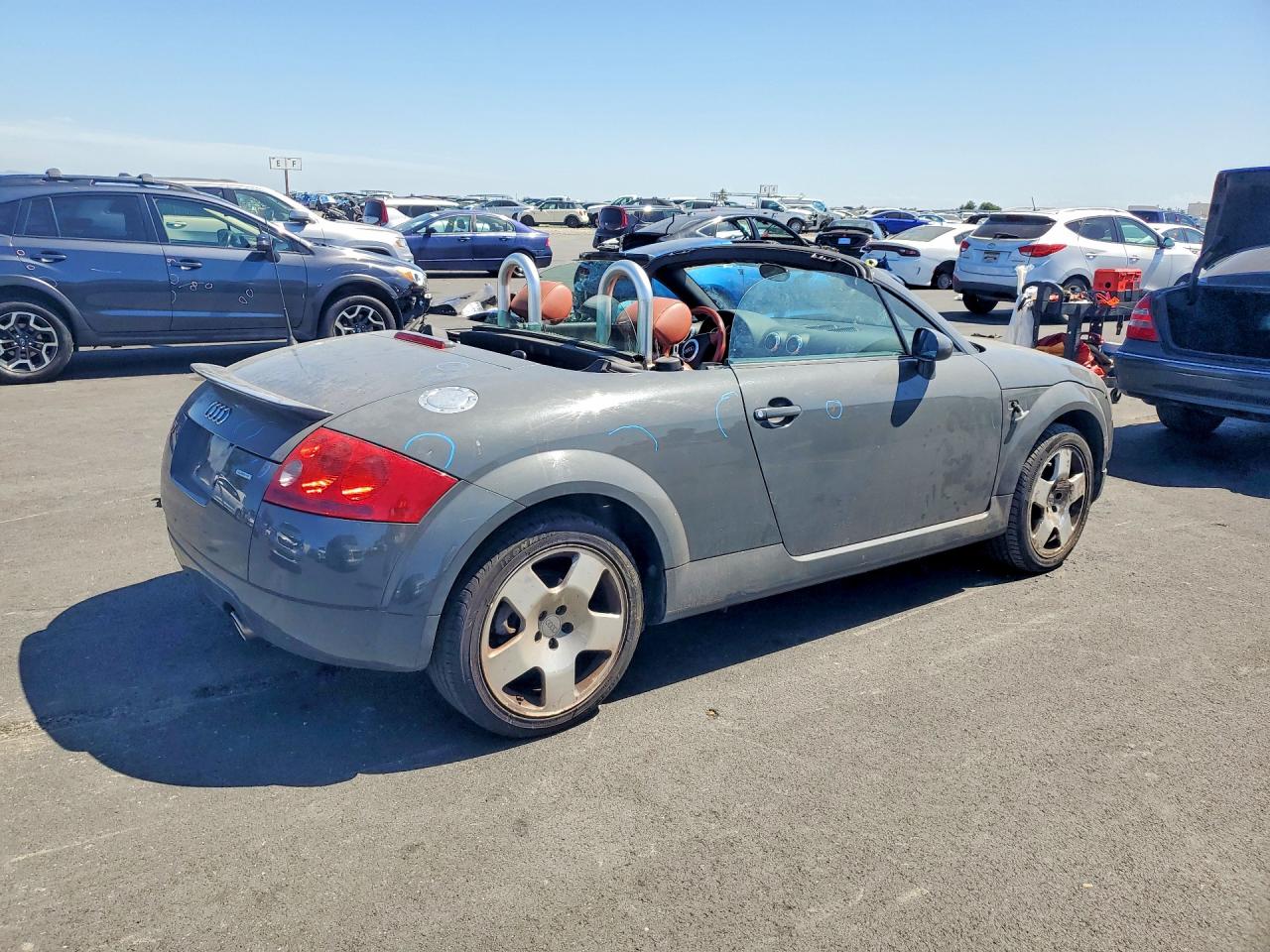 2001 Audi Tt Quattro Gray vin: TRUUT28NX11043329