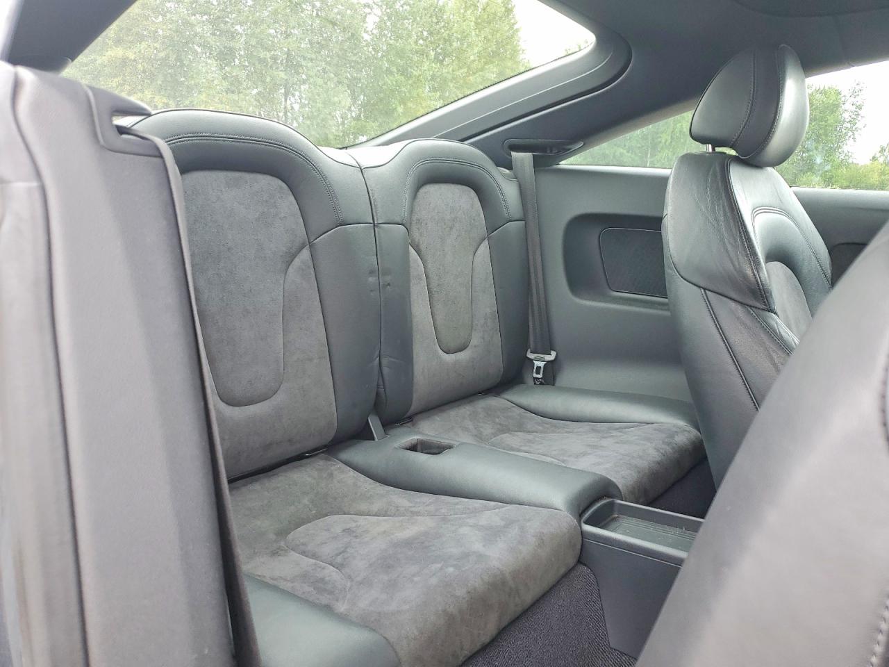 2009 Audi Tt Gray vin: TRUVF38J591006750